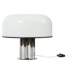 Très grande lampe de table italienne du milieu du siècle, blanche et chromée, par iGuzzini