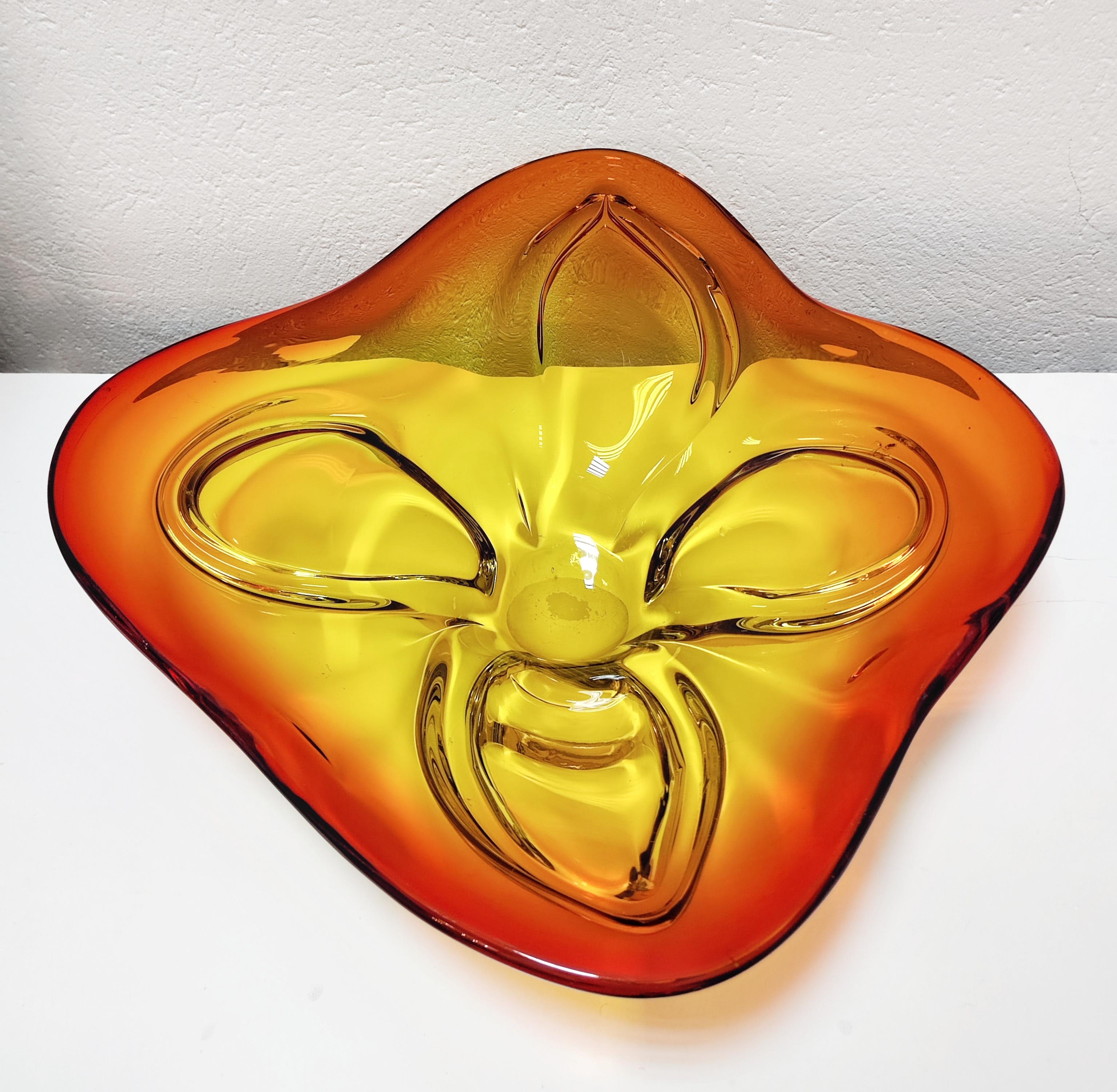 Mid-Century Modern Extra Large Mid Century Modern Yellow and Orange Murano Glass Centerpiece For Sale