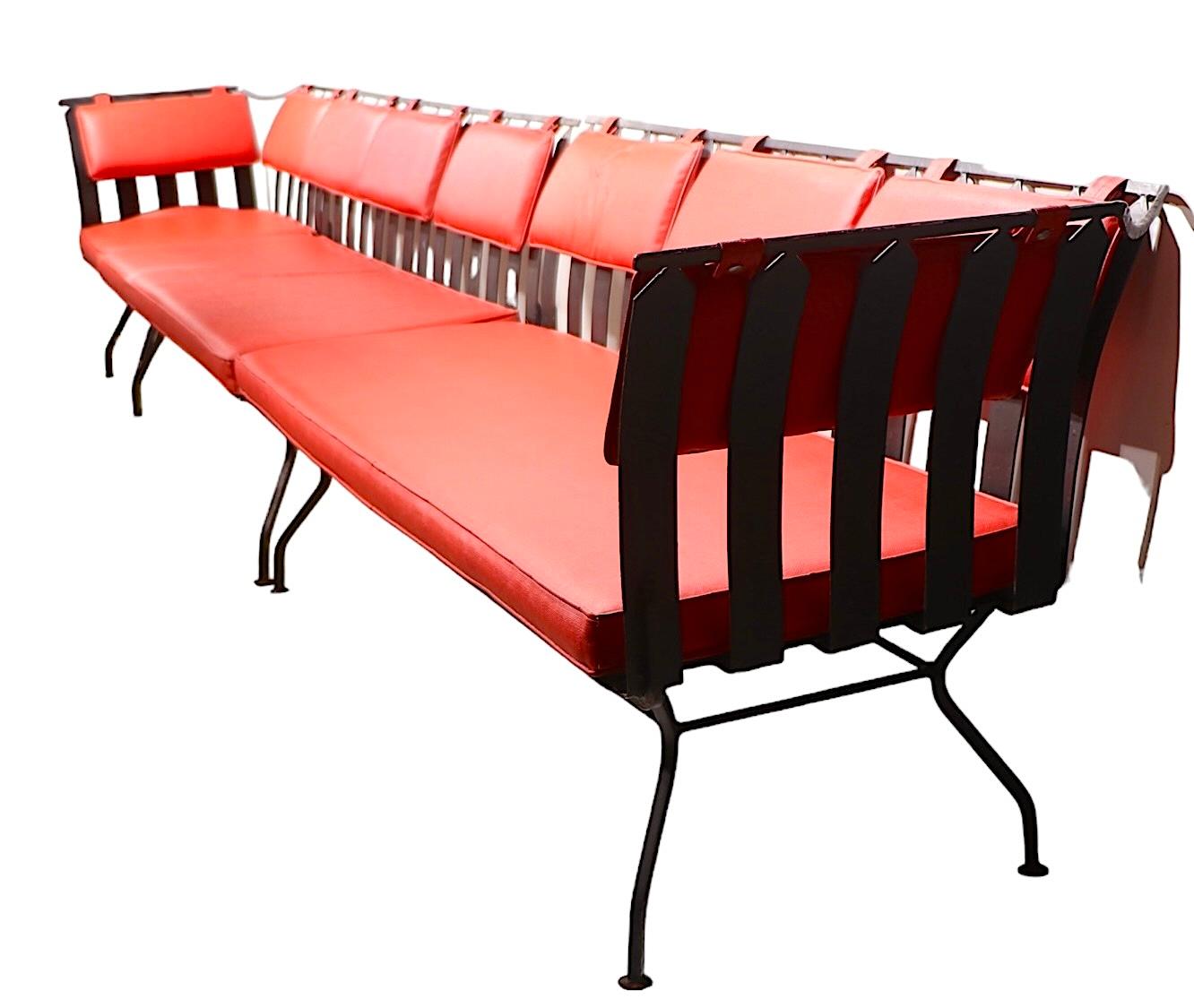 Extra large Mid Century  Courroie en métal et fer forgé Woodard  Canapé en vente 2