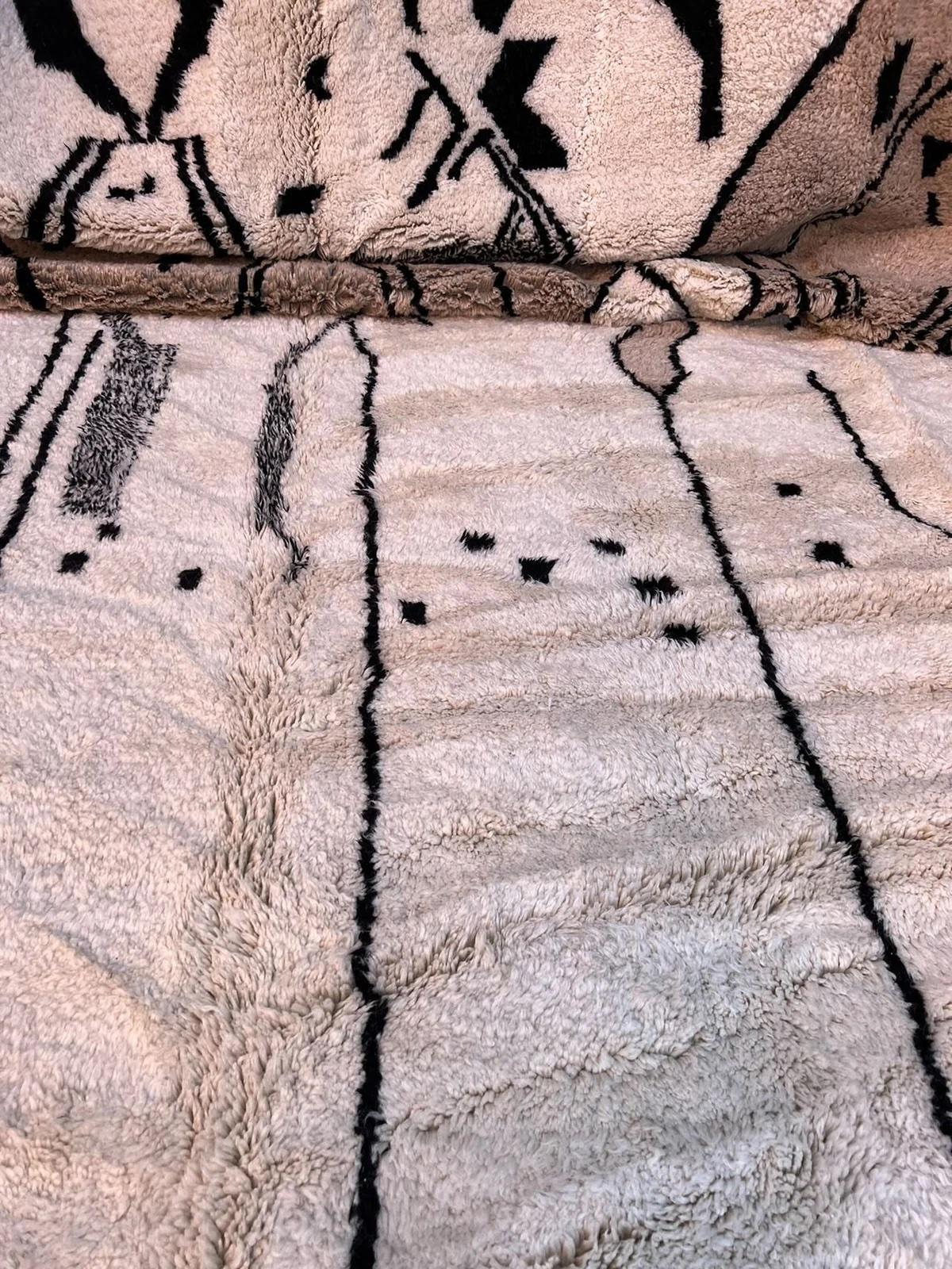 Extra Large Modern Moroccan Wool Beni M'Rirt Rug with Abstract Neutral Design For Sale 1