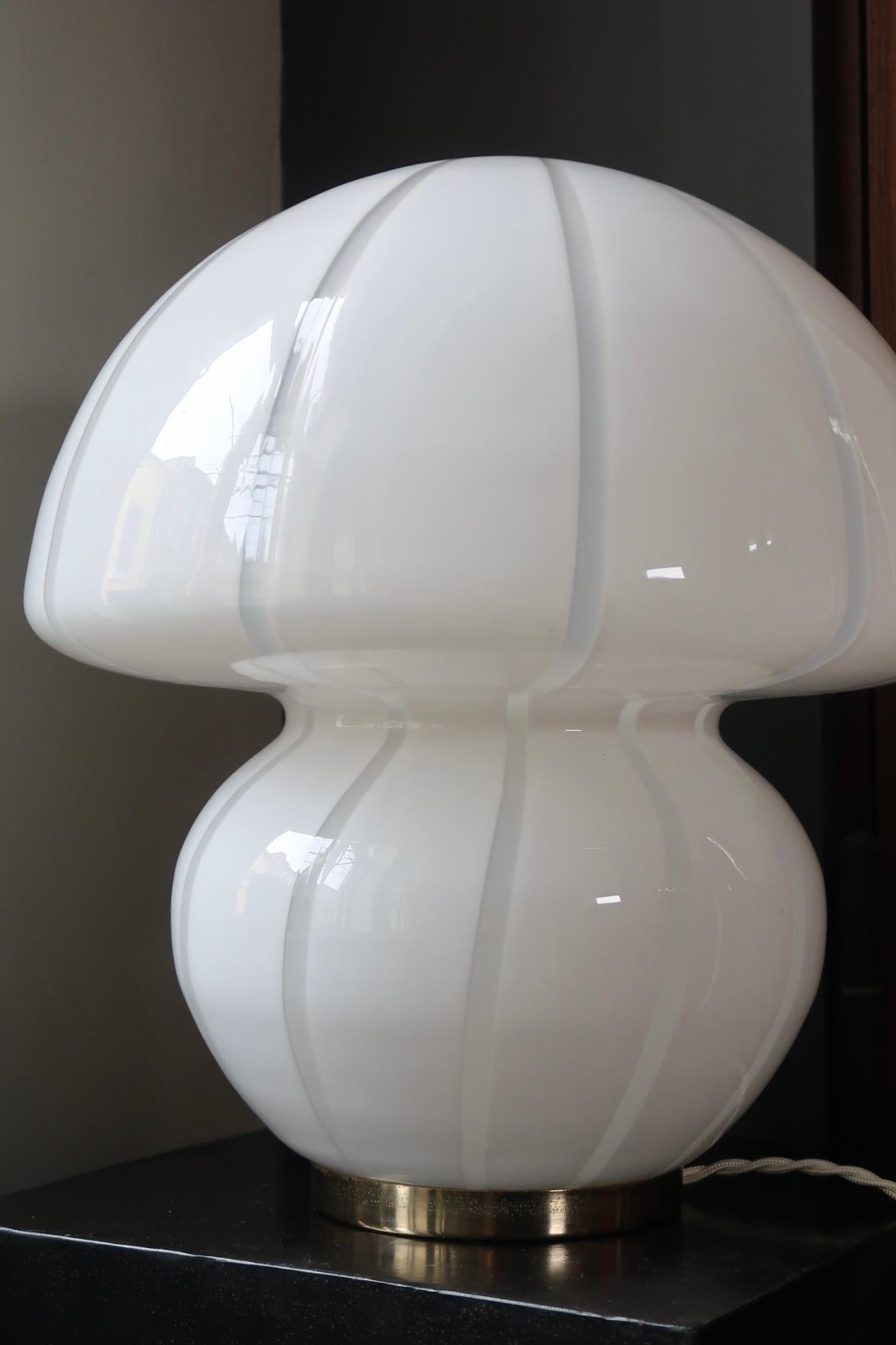 Late 20th Century Extra Large Murano Mushroom Lamp White Swirl Mouth Blown Glass, Italy 1970s For Sale