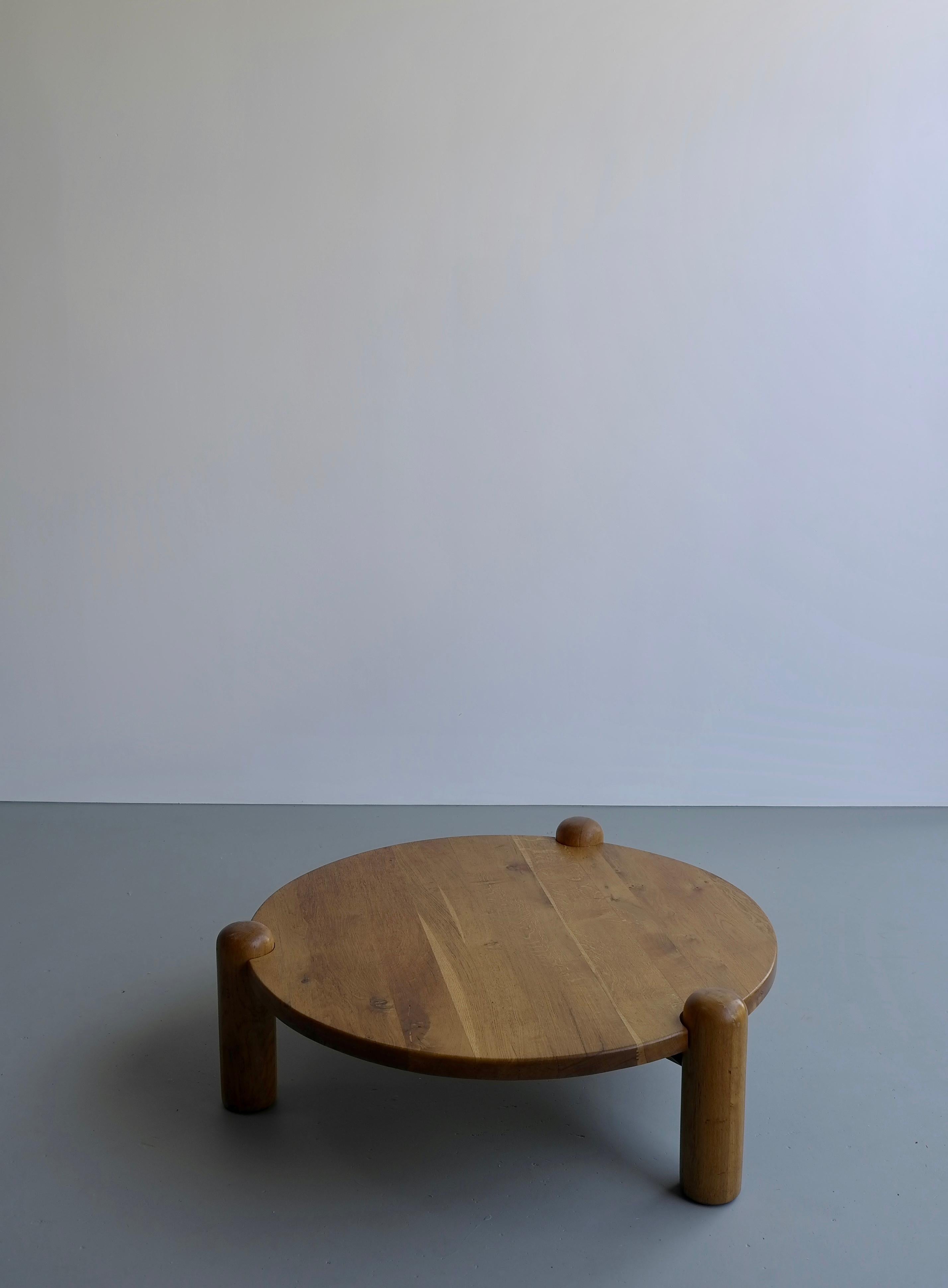 Extra large oak round coffee table in style of Charlotte Perriand, France, 1960s.