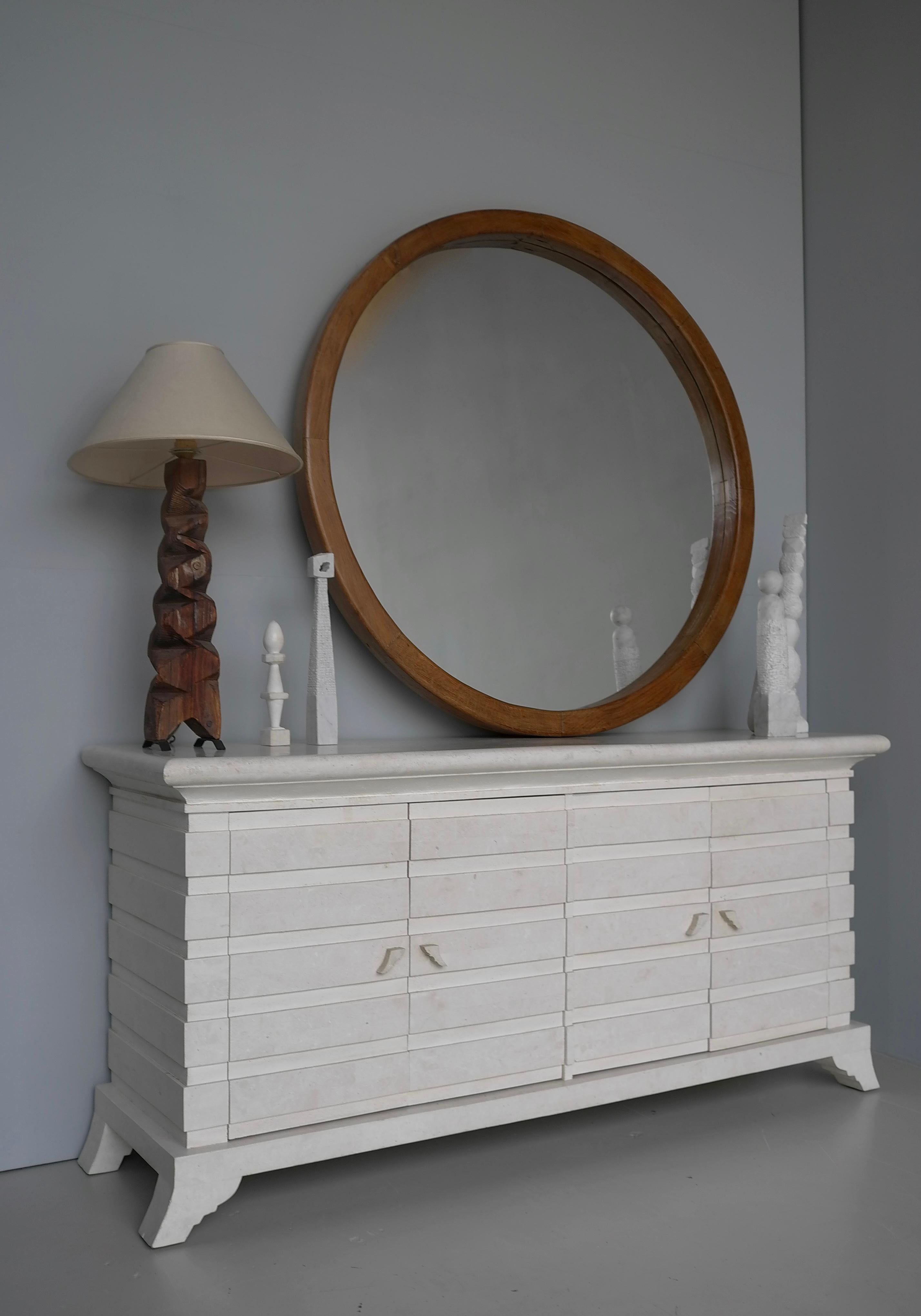 Très grand miroir mural rond dans le style de Pierre Chapo, France, années 1960 en vente 9