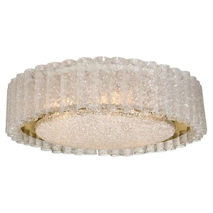 Très grand luminaire encastré en verre organique et laiton de Doria, 1970