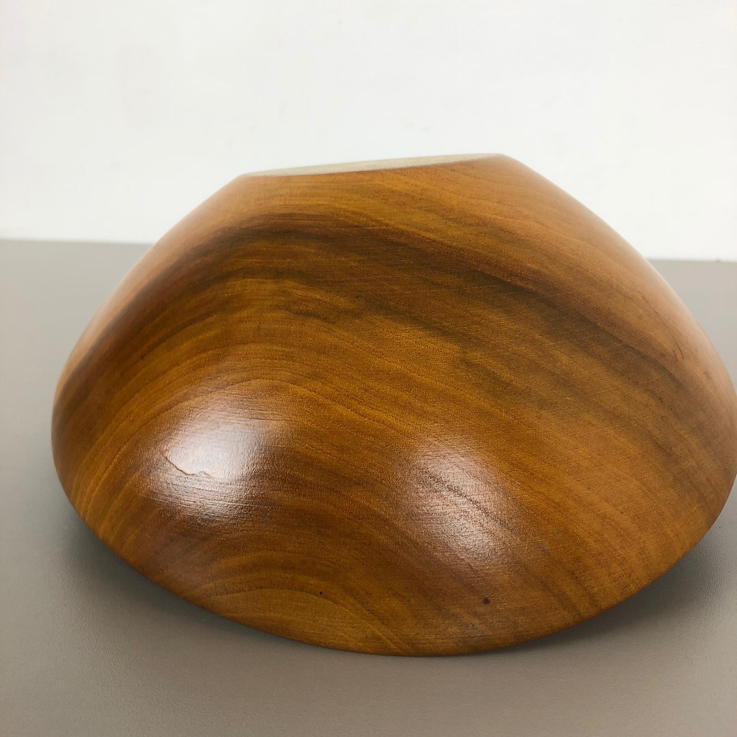 Extra Large Original Vintage Shell Bowl in Solid Walnut Wood, Germany, 1970s 9