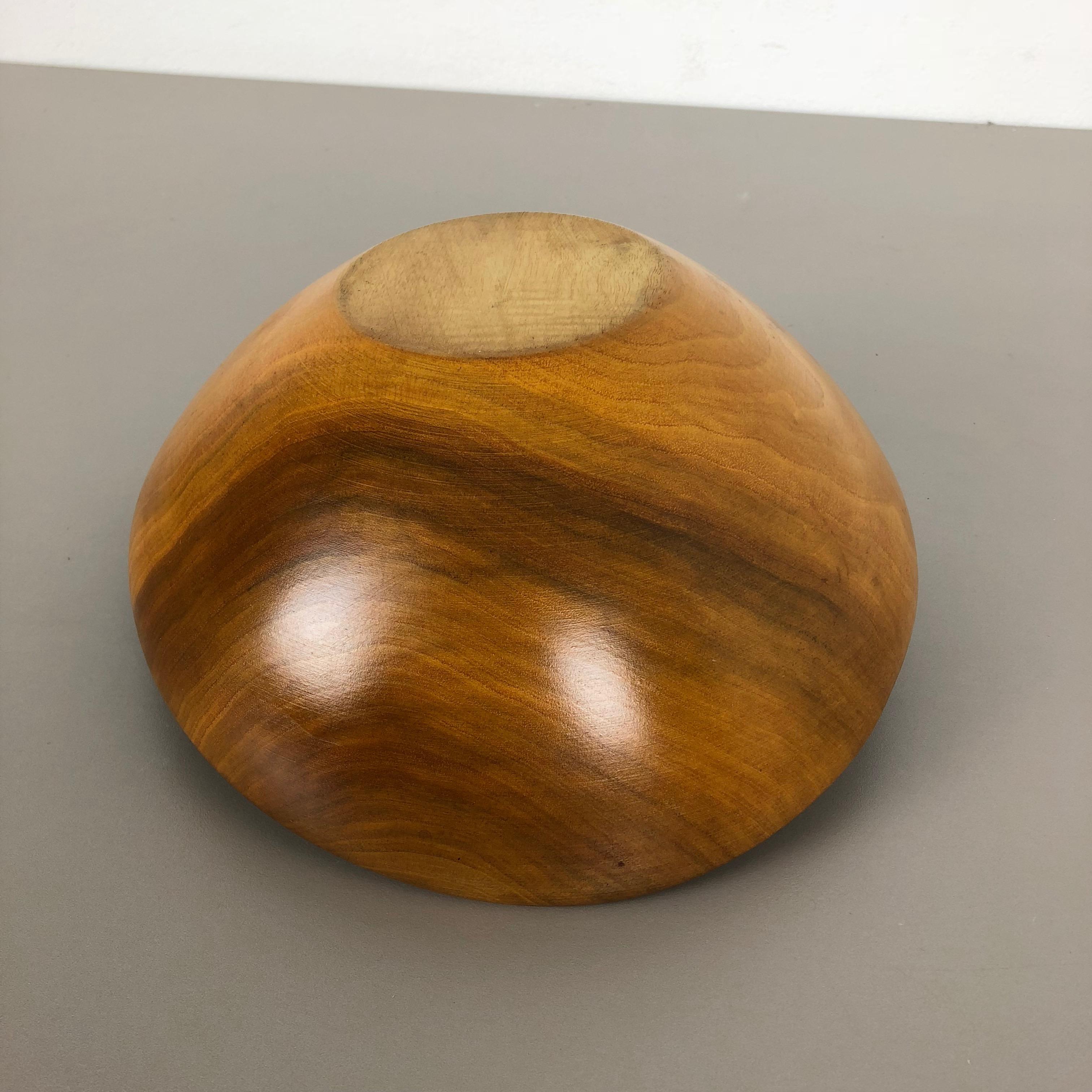 Extra Large Original Vintage Shell Bowl in Solid Walnut Wood, Germany, 1970s 10