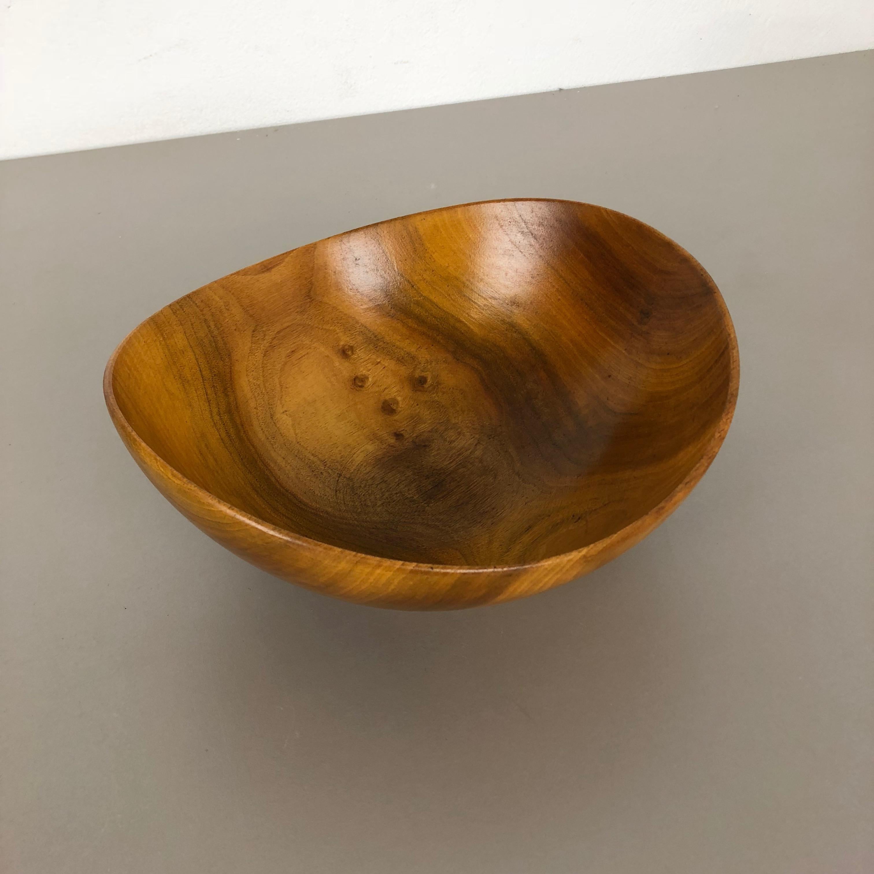 Mid-Century Modern Extra Large Original Vintage Shell Bowl in Solid Walnut Wood, Germany, 1970s