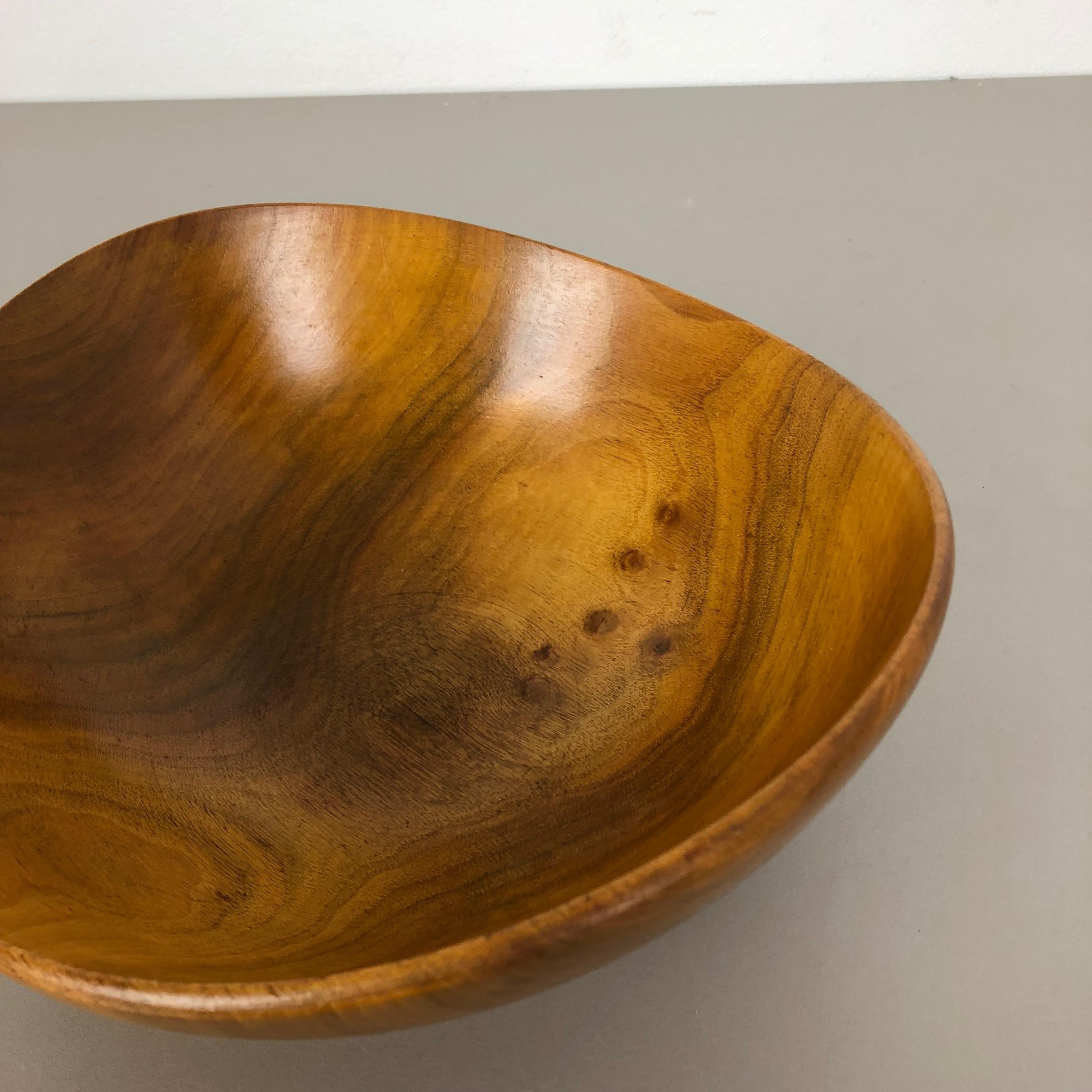 Extra Large Original Vintage Shell Bowl in Solid Walnut Wood, Germany, 1970s 2