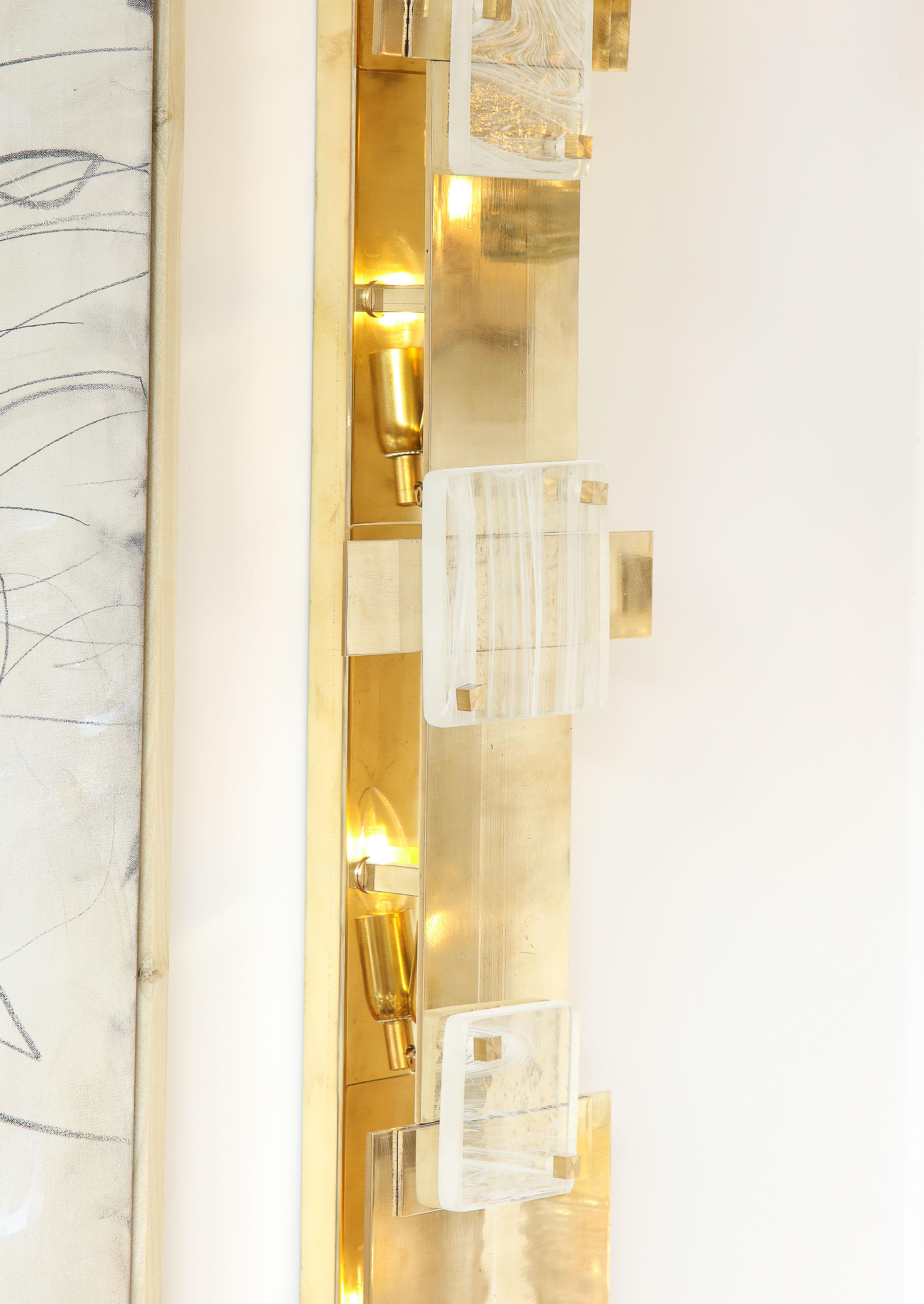 Large Pair of Brass and Clear and White Swirl Murano Glass Cubist Sconces, Italy For Sale 4