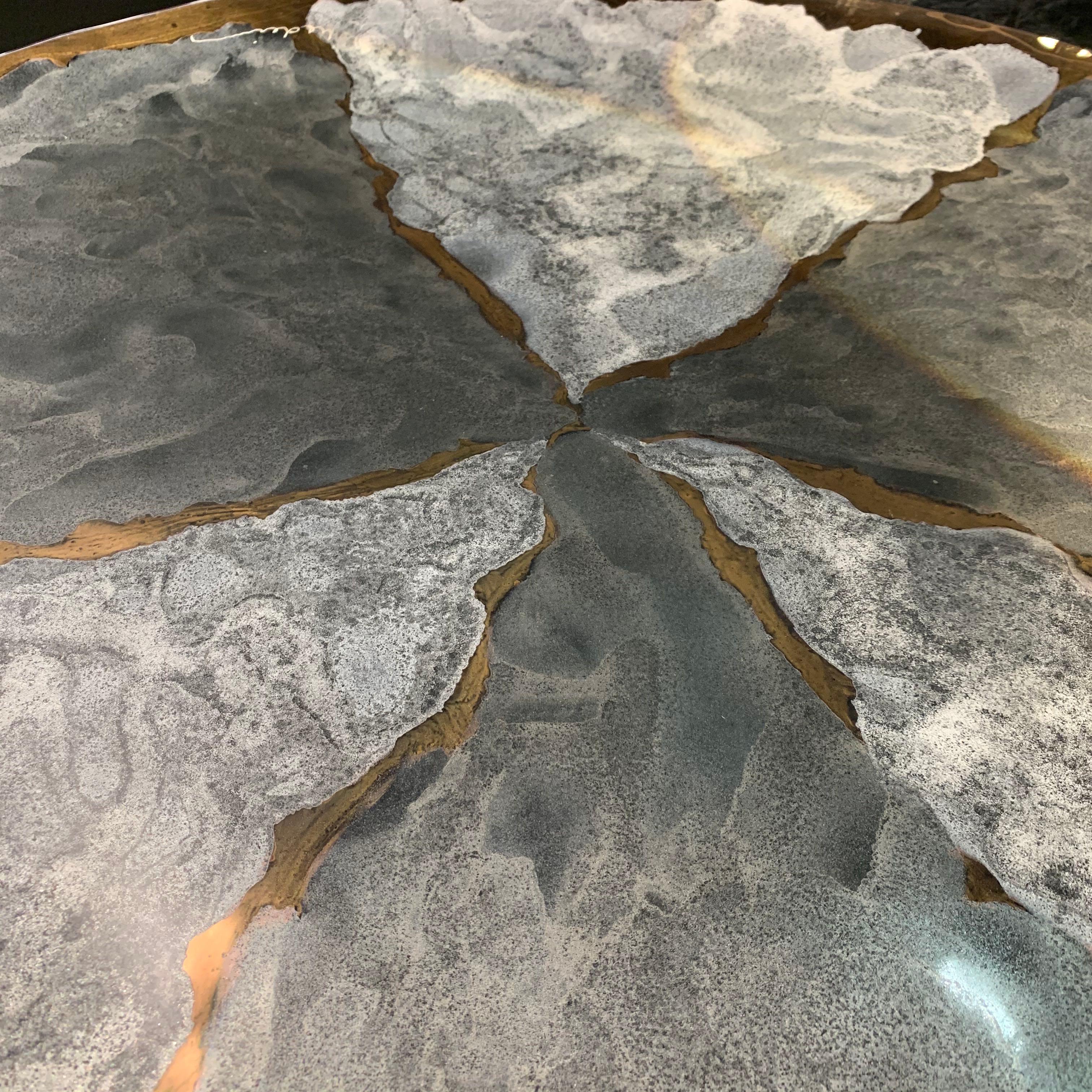 Brazilian handcrafted extra large round glass platter
Triangular shaped decorative pattern
Mica and charcoal grey color with 24-karat gold accents.
ARRIVAL TBD
  