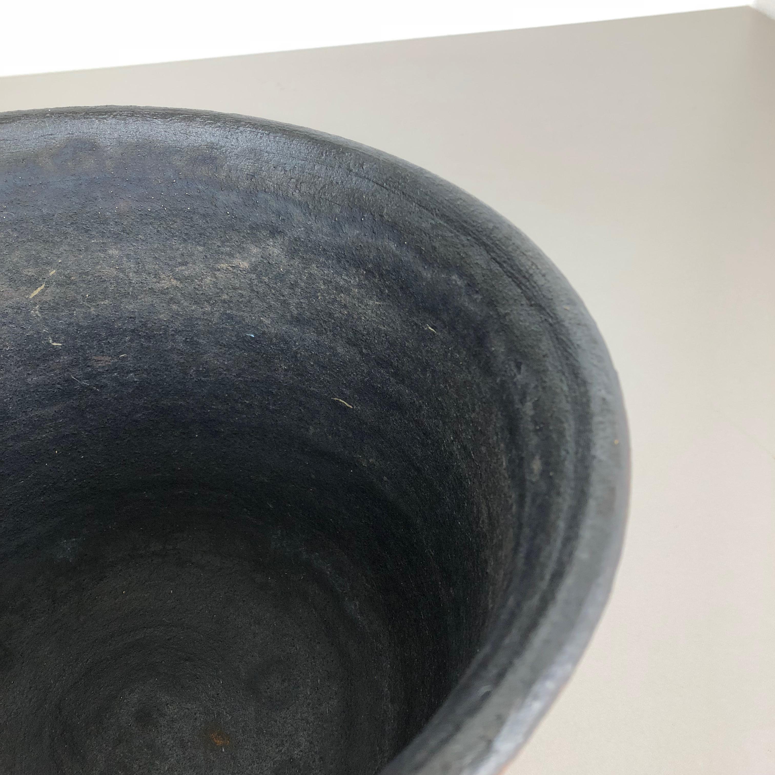Extra Large Planter Pot Ceramic Studio Pottery Vase by Gerhard Liebenthron, 1986 For Sale 4