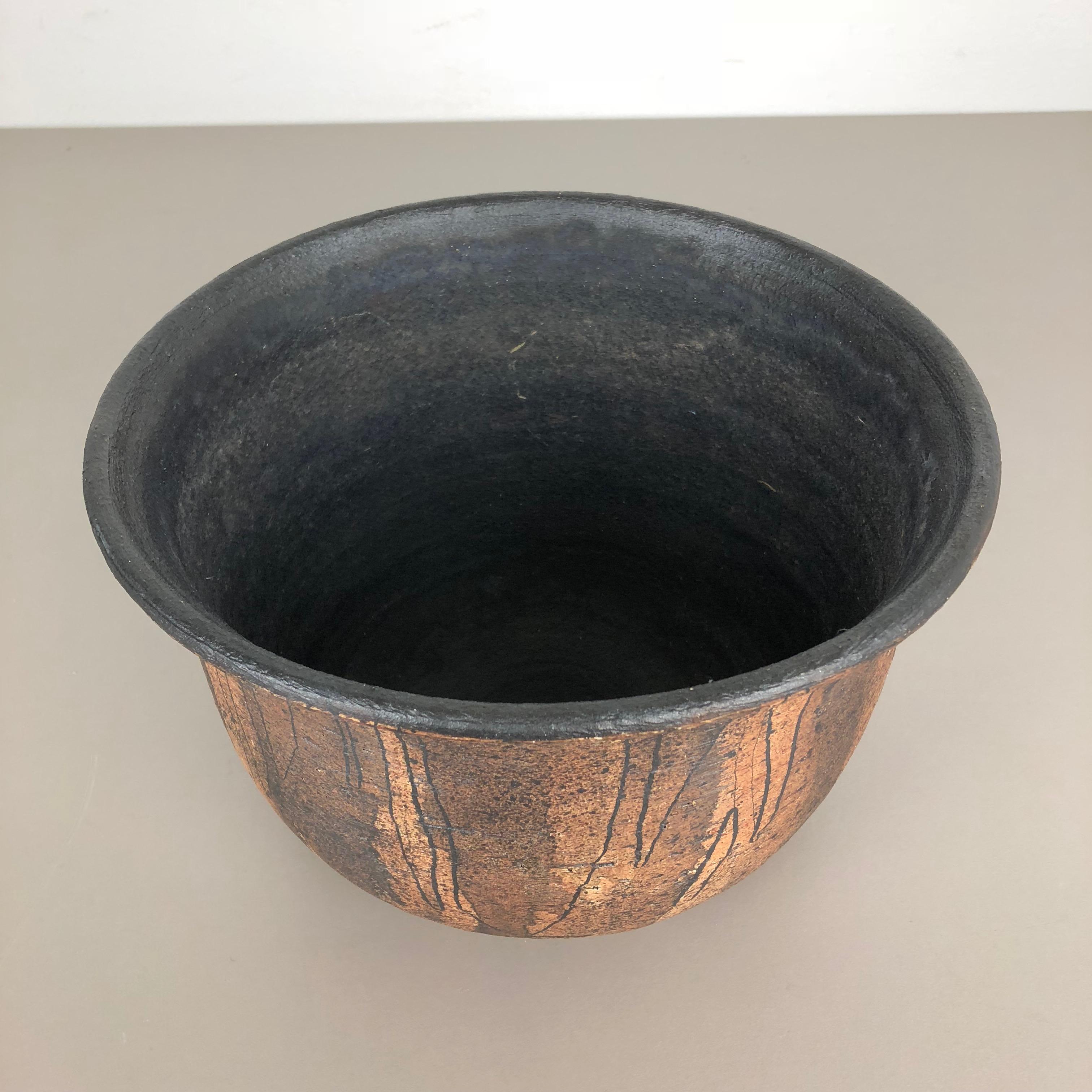 German Extra Large Planter Pot Ceramic Studio Pottery Vase by Gerhard Liebenthron, 1986 For Sale