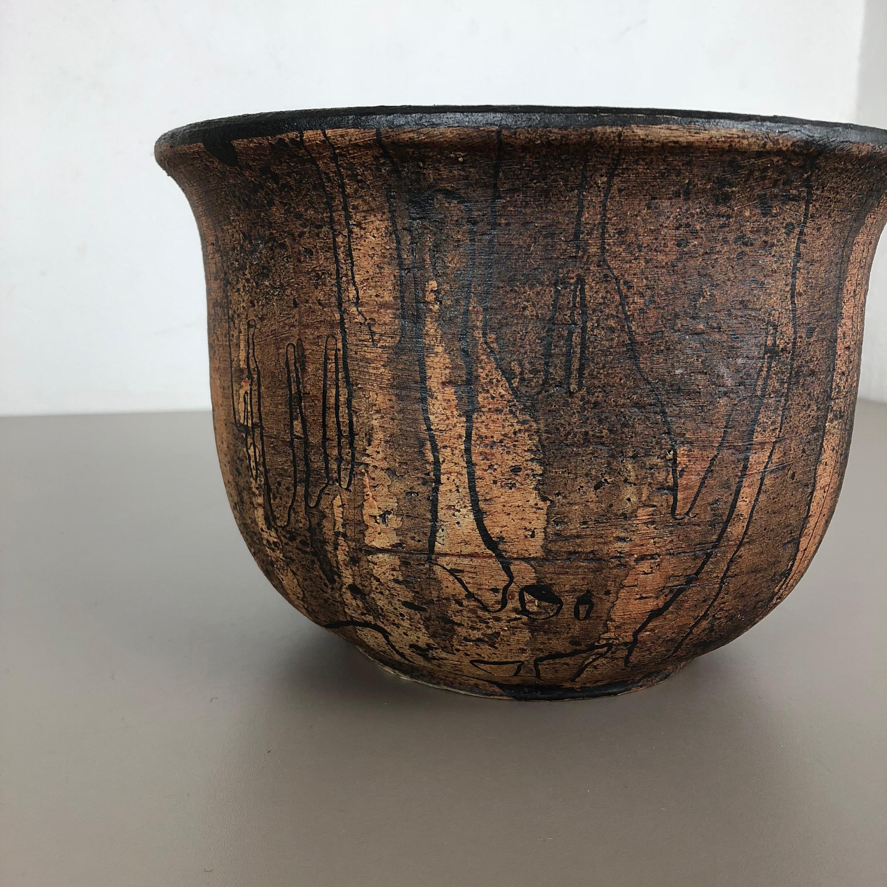 Extra Large Planter Pot Ceramic Studio Pottery Vase by Gerhard Liebenthron, 1986 For Sale 3