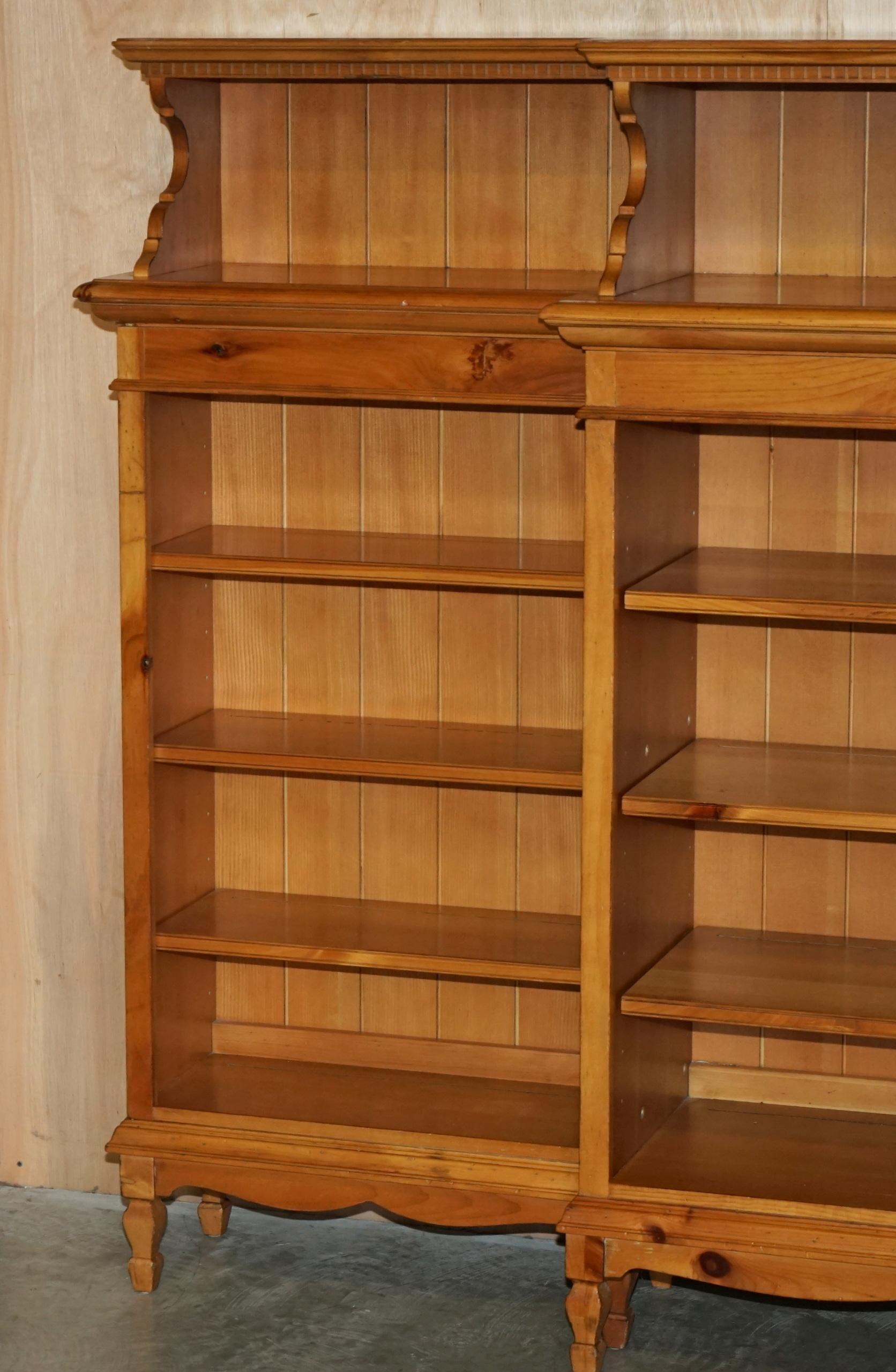 Hand-Crafted EXTRA LARGE RALPH LAUREN 1.7 METER TALL 2.4 METER WiDE OPEN OAK LIBRARY BOOKCASE For Sale