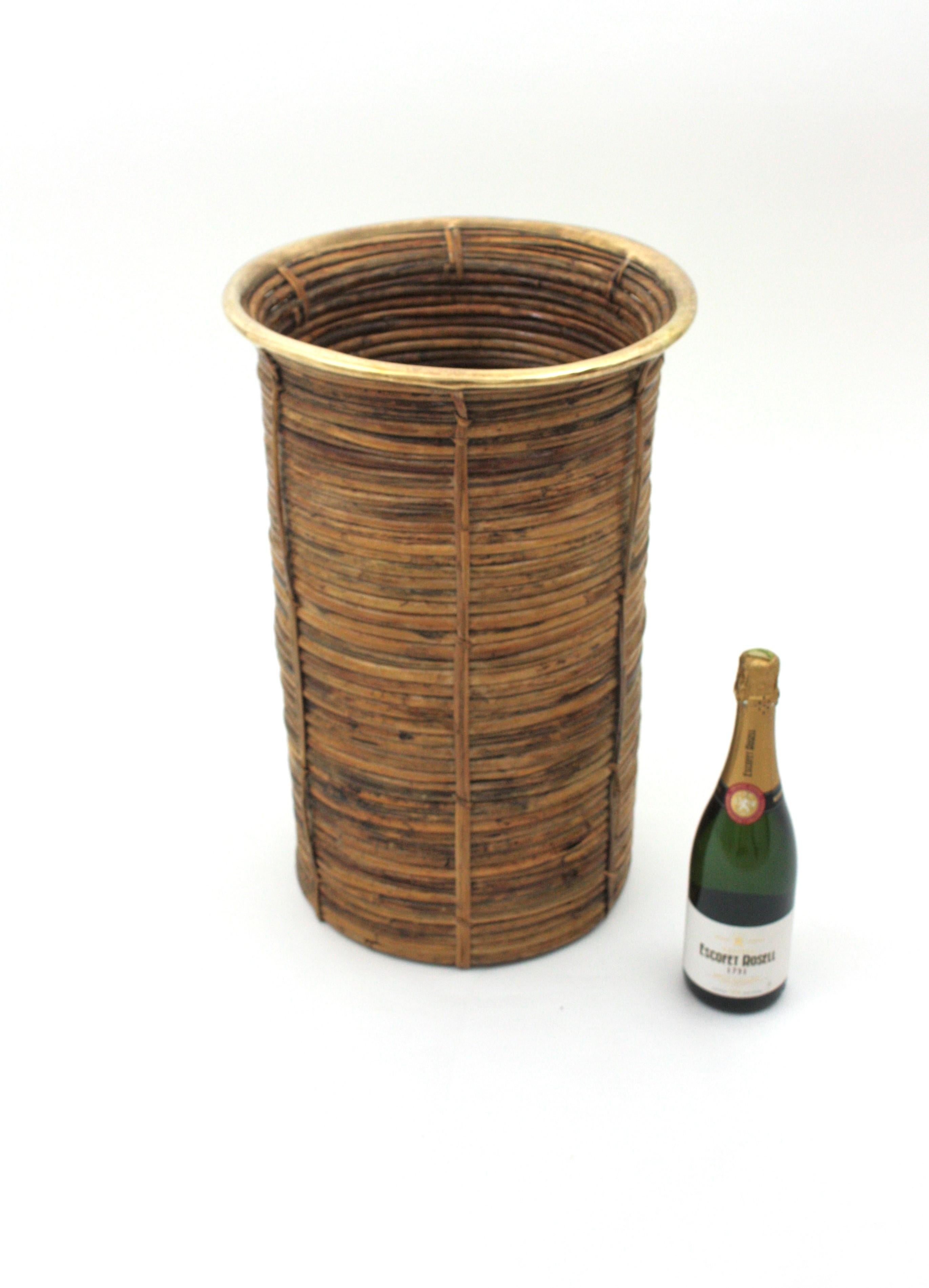Hand-Crafted Extra Large Rattan Bamboo Umbrella Stand with Brass Rim, Italy 1960s For Sale