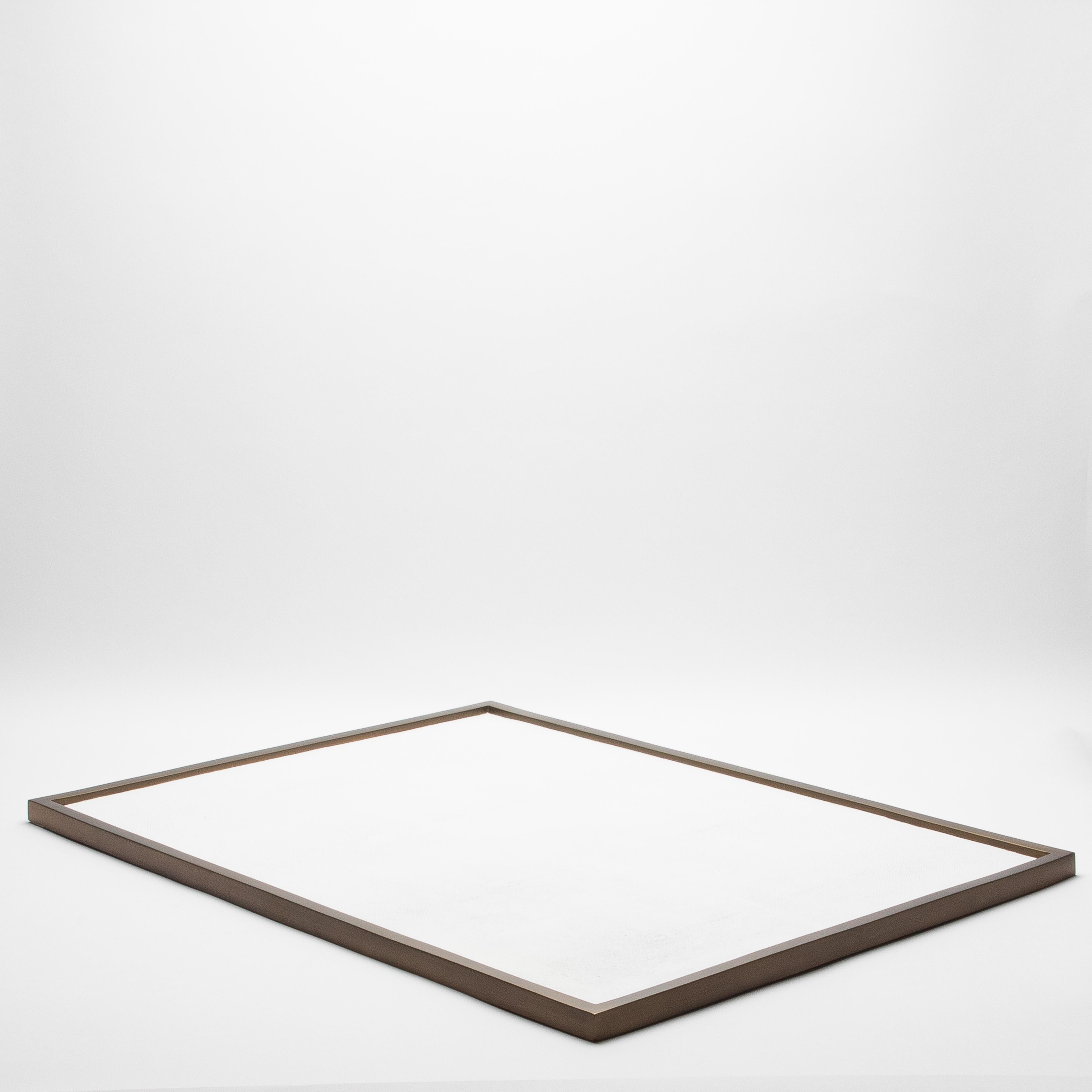 Très grand plateau rectangulaire en galuchat et laiton patiné bronze par Kifu Paris en vente 1