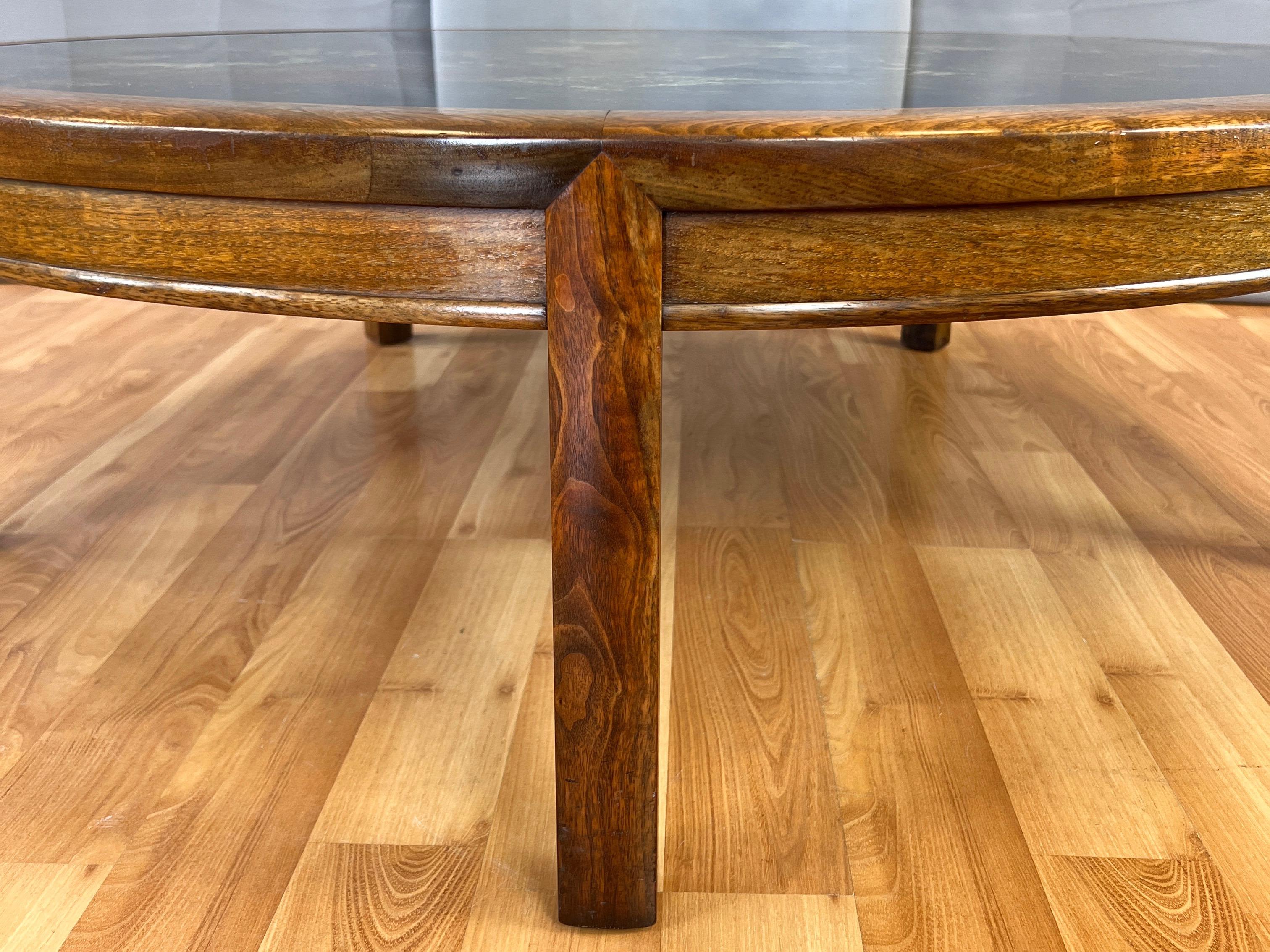 Extra-Large Round Abstract Verre Églomisé and Walnut Coffee Table, Late 1960s 10