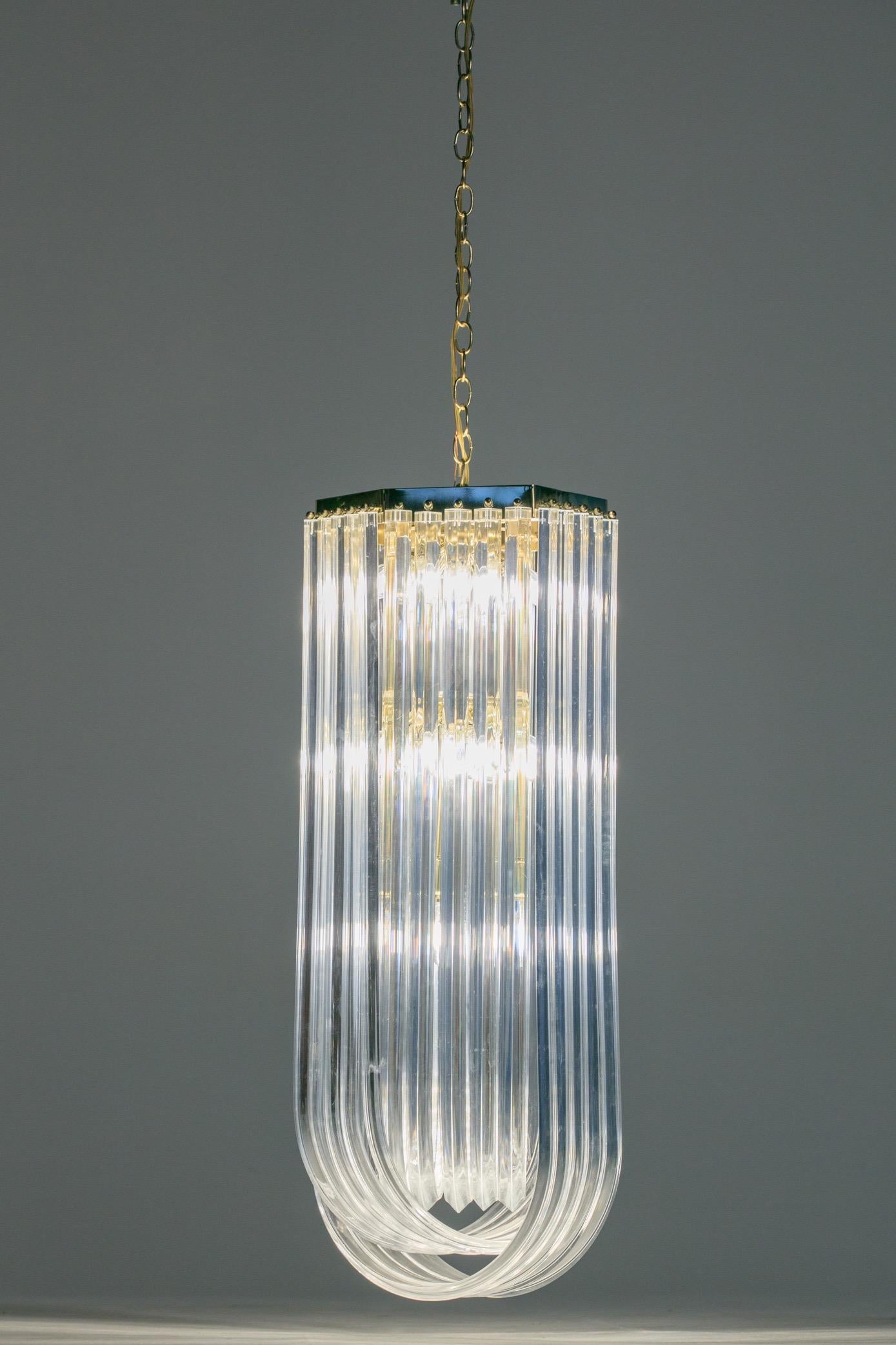 Extra Large Sculptural Lucite and Brass Chandelier, circa 1970s For Sale 10