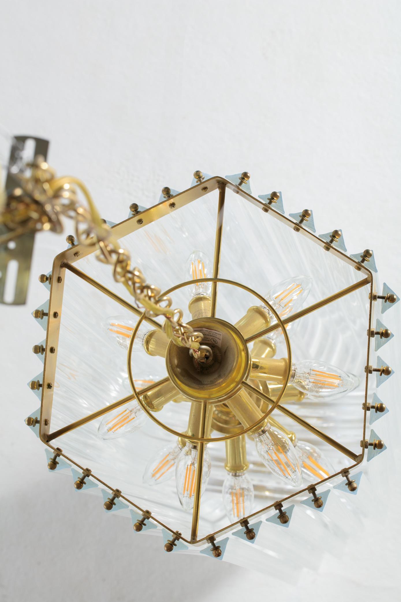 Extra Large Sculptural Lucite and Brass Chandelier, circa 1970s For Sale 4