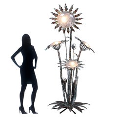 Très grand lampadaire sculptural en fer forgé avec verre dépoli, années 1970/80