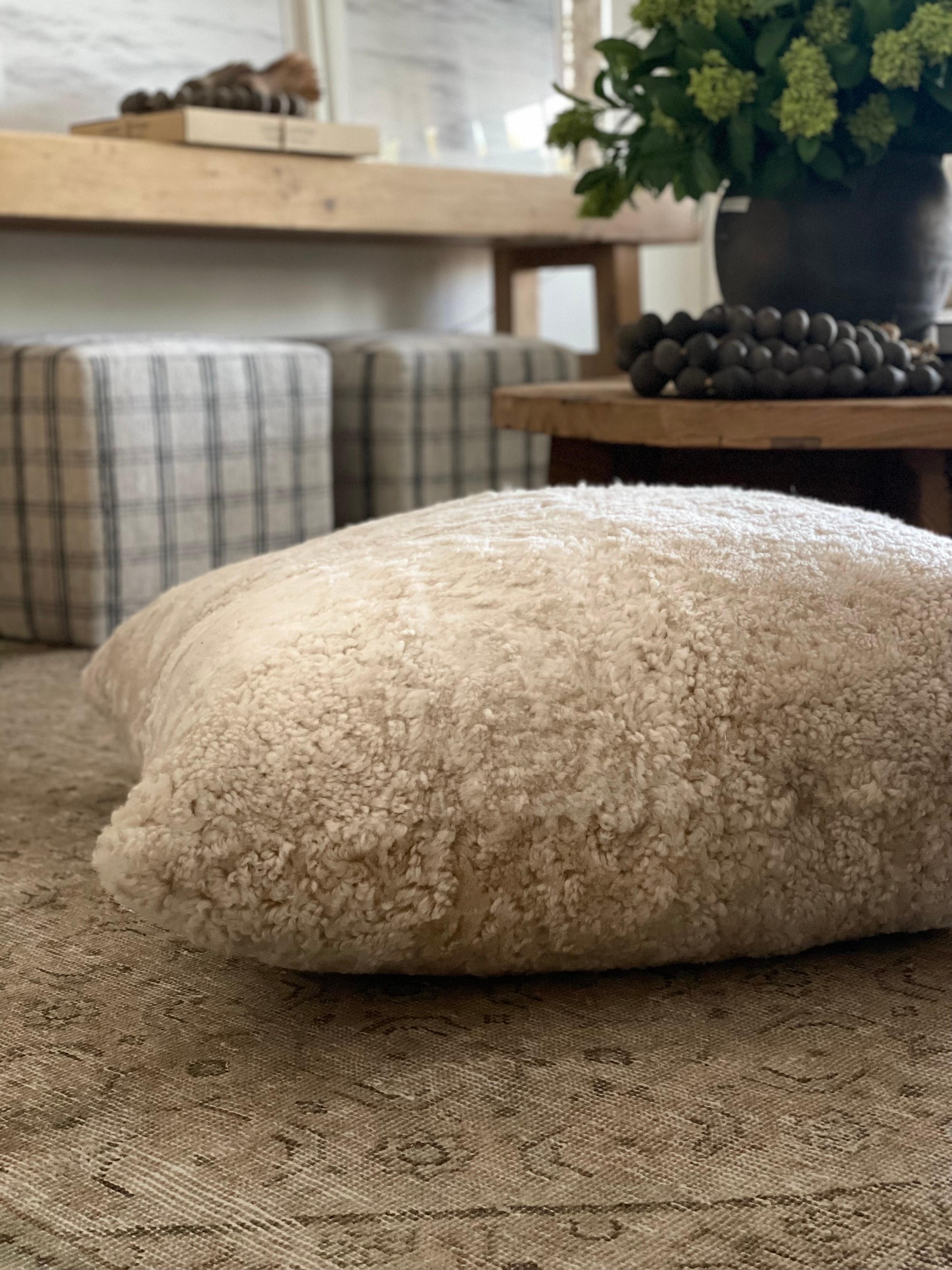 Extra Large Sheepskin Sherpa Accent Pillow In New Condition For Sale In Brea, CA