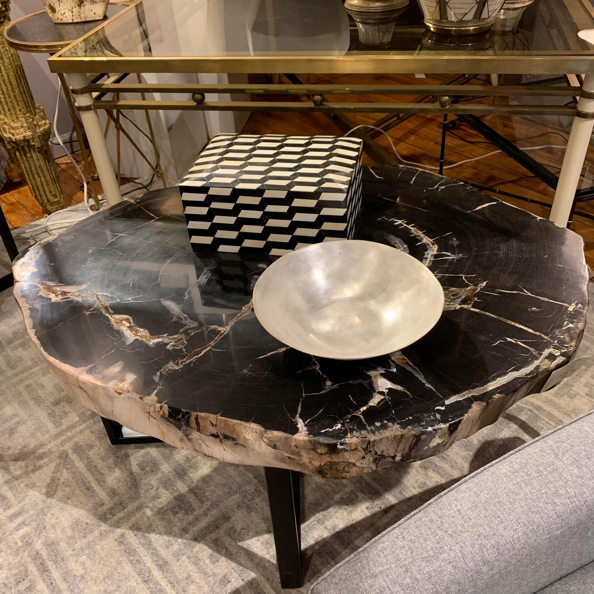 Extra Large Silver Leaf Handmade Bowl, Italy, Contemporary In New Condition For Sale In New York, NY