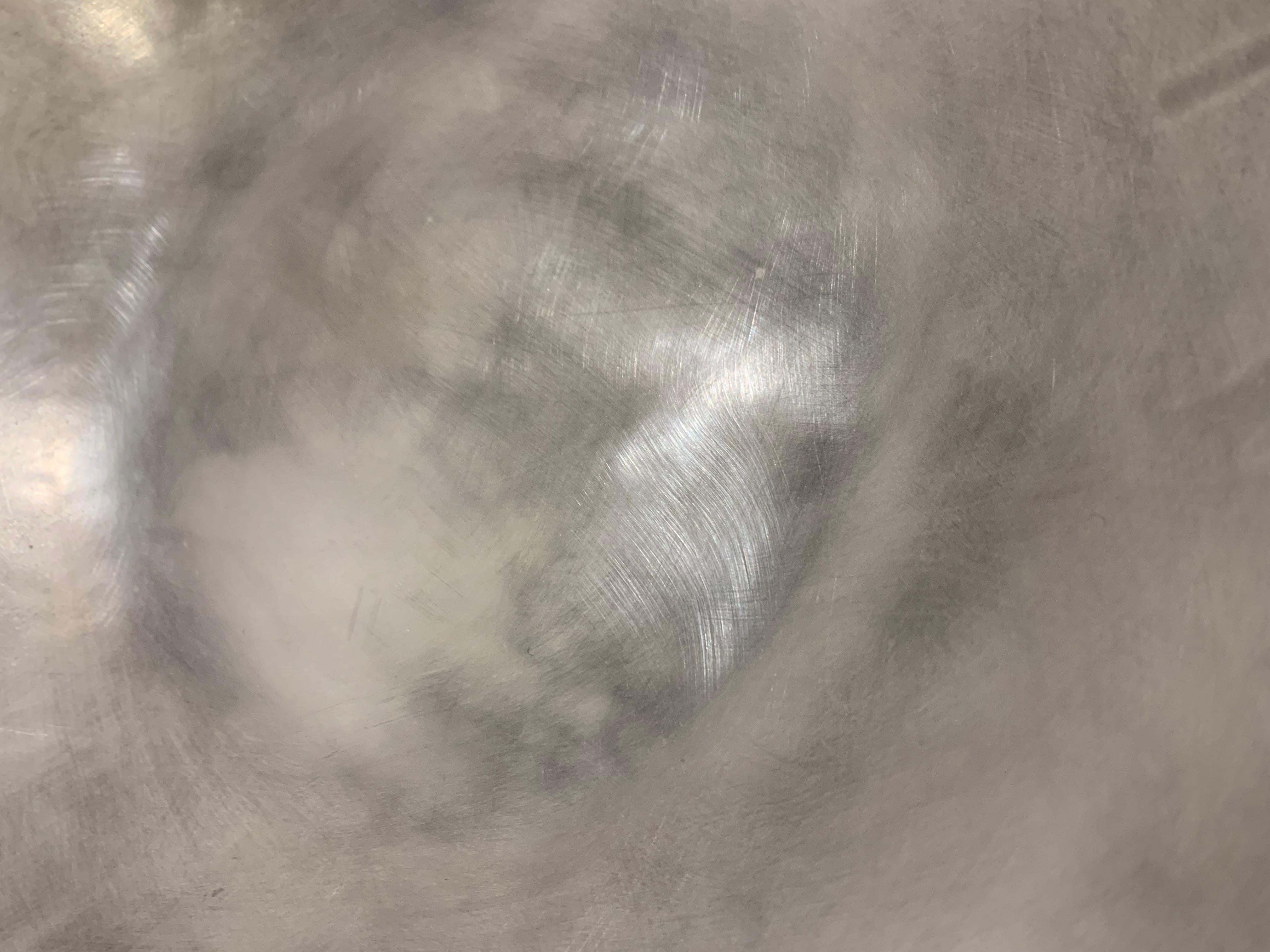 Ceramica Ciotola extra large in foglia d'argento fatta a mano, Italia, Contemporanea in vendita