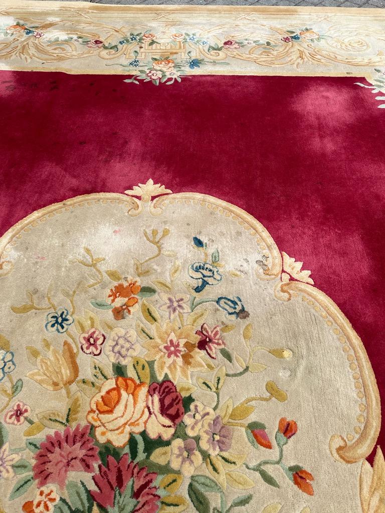20ième siècle Bobyrug's Extra Large Size Savonnerie Design Design Hand Tufted Carpet (tapis tufté à la main) en vente