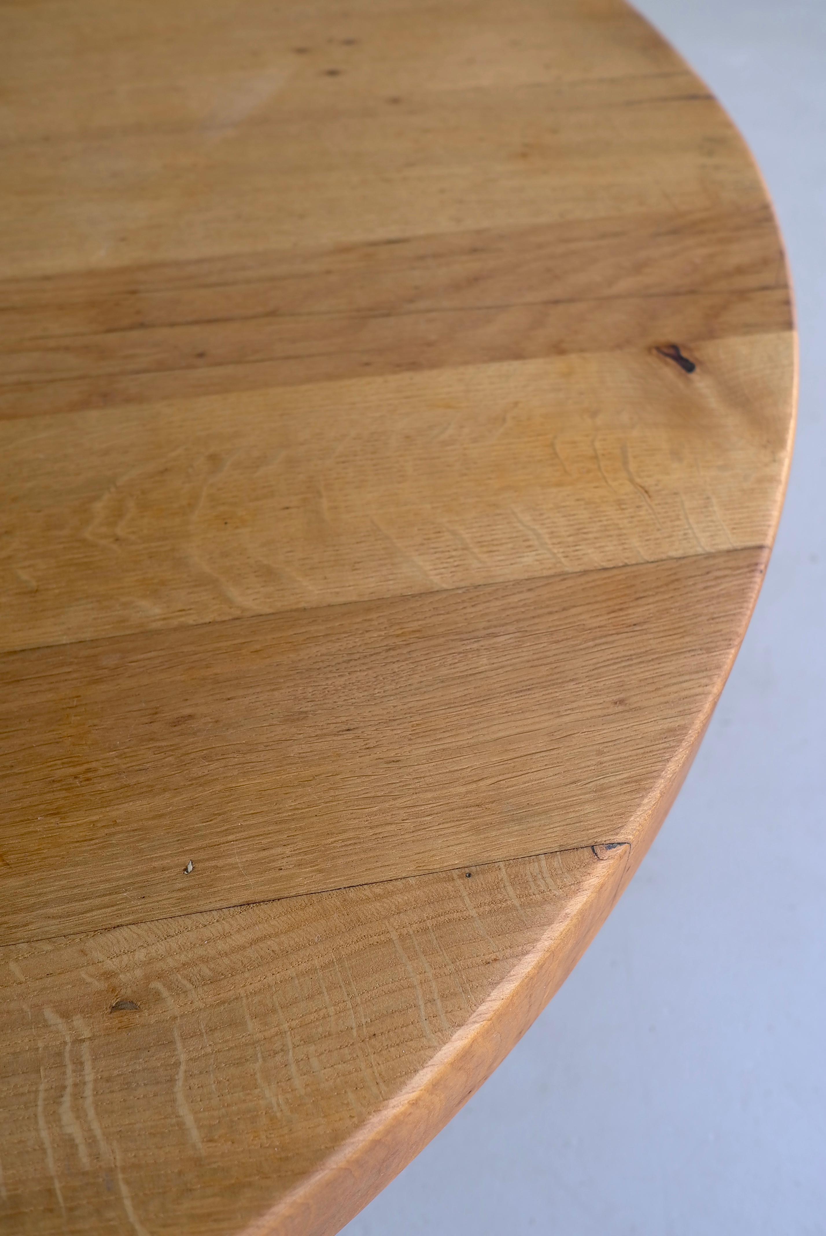 Extra Large Solid Oak Round Coffee Table, France, 1960s In Good Condition In Den Haag, NL