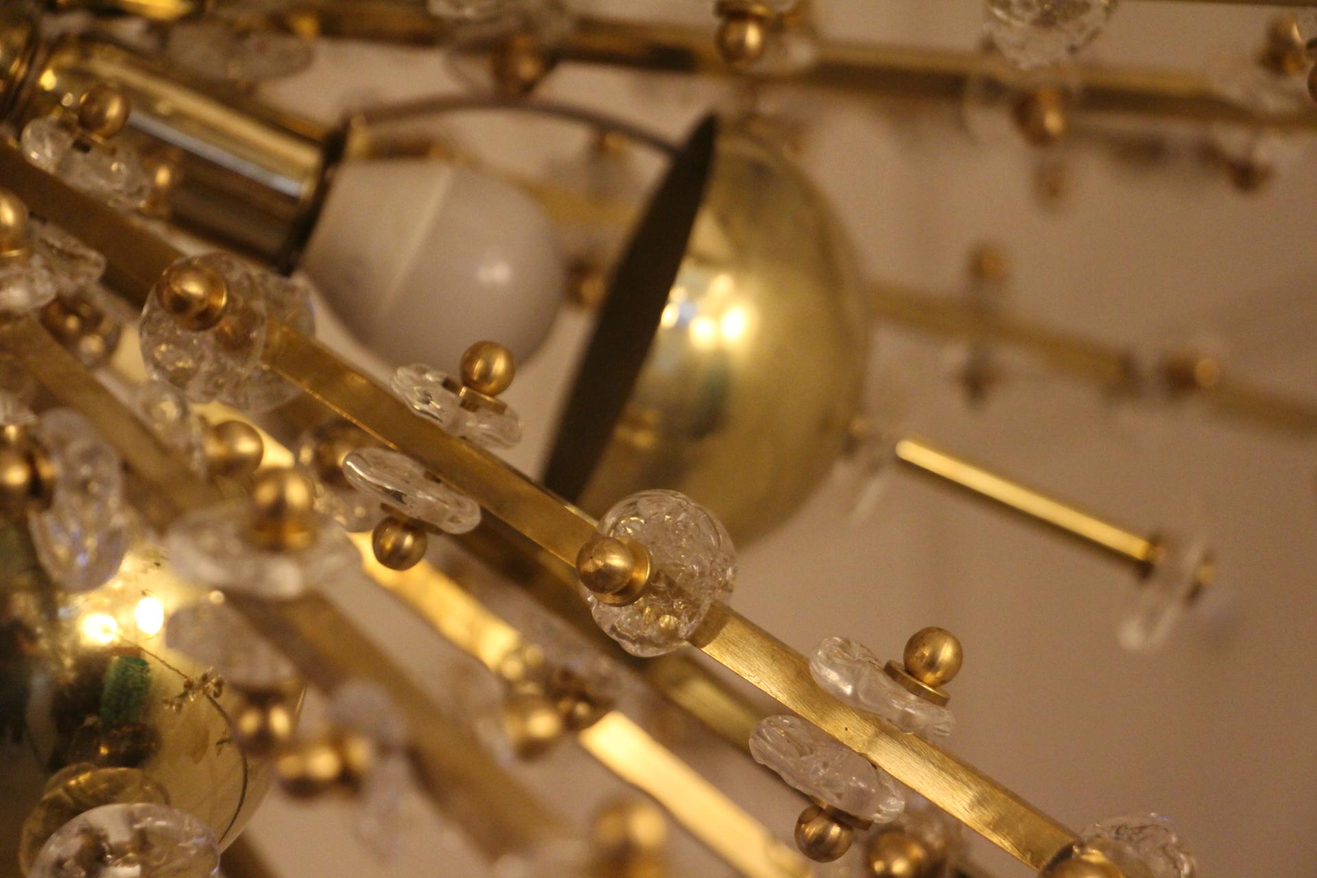 Italian Extra Large Sputnik Chandelier in Brass and Clear Crystal Flowers For Sale