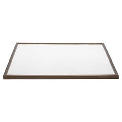 Très grand plateau carré en galuchat blanc et laiton patiné bronze par Kifu Paris