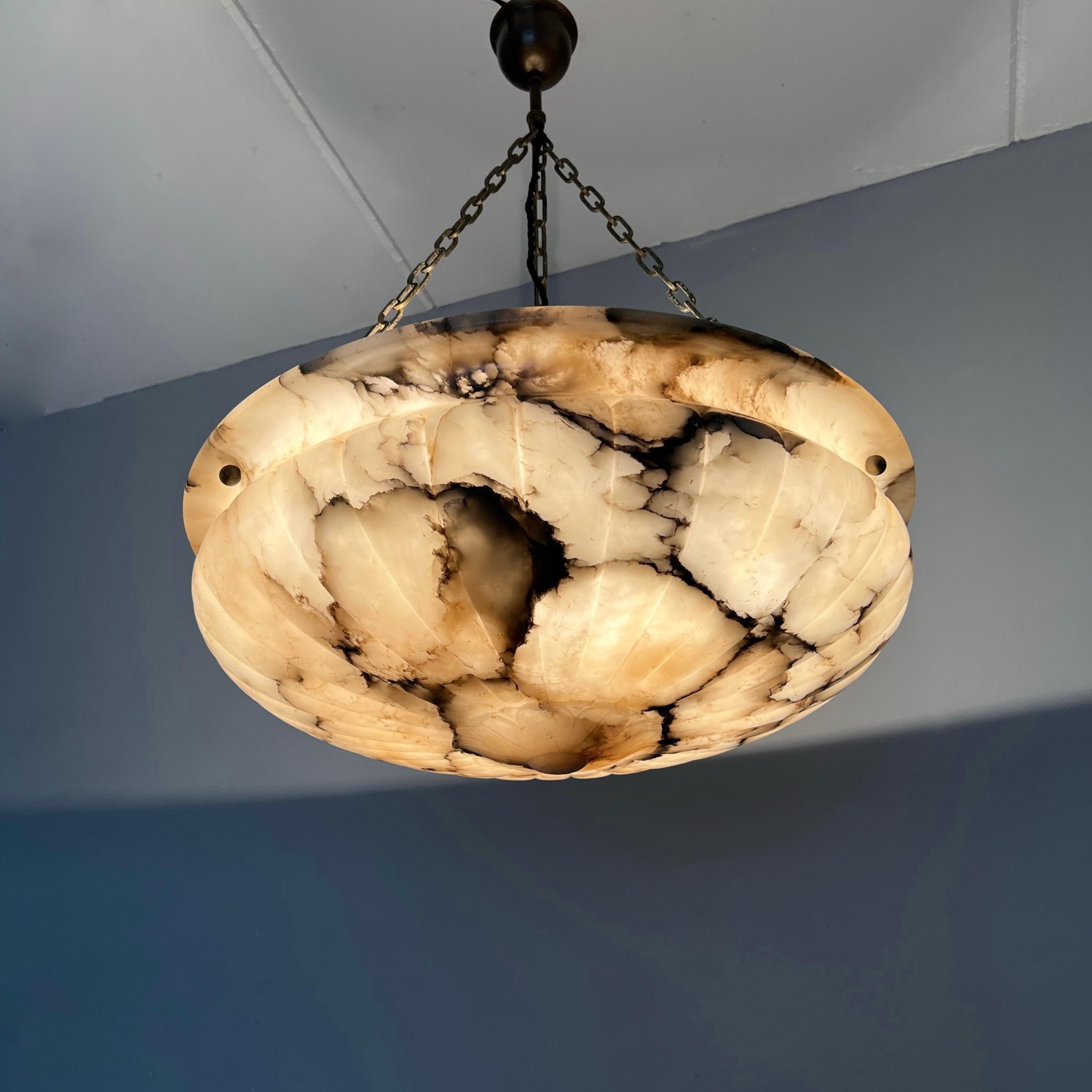 Extra Large & Stunning Design Antique White, Black Alabaster Pendant Light In Good Condition In Lisse, NL