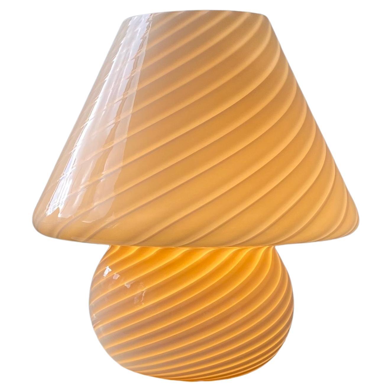 Extra large stunning vintage Murano creme yellow swirl mushroom glass table lamp For Sale