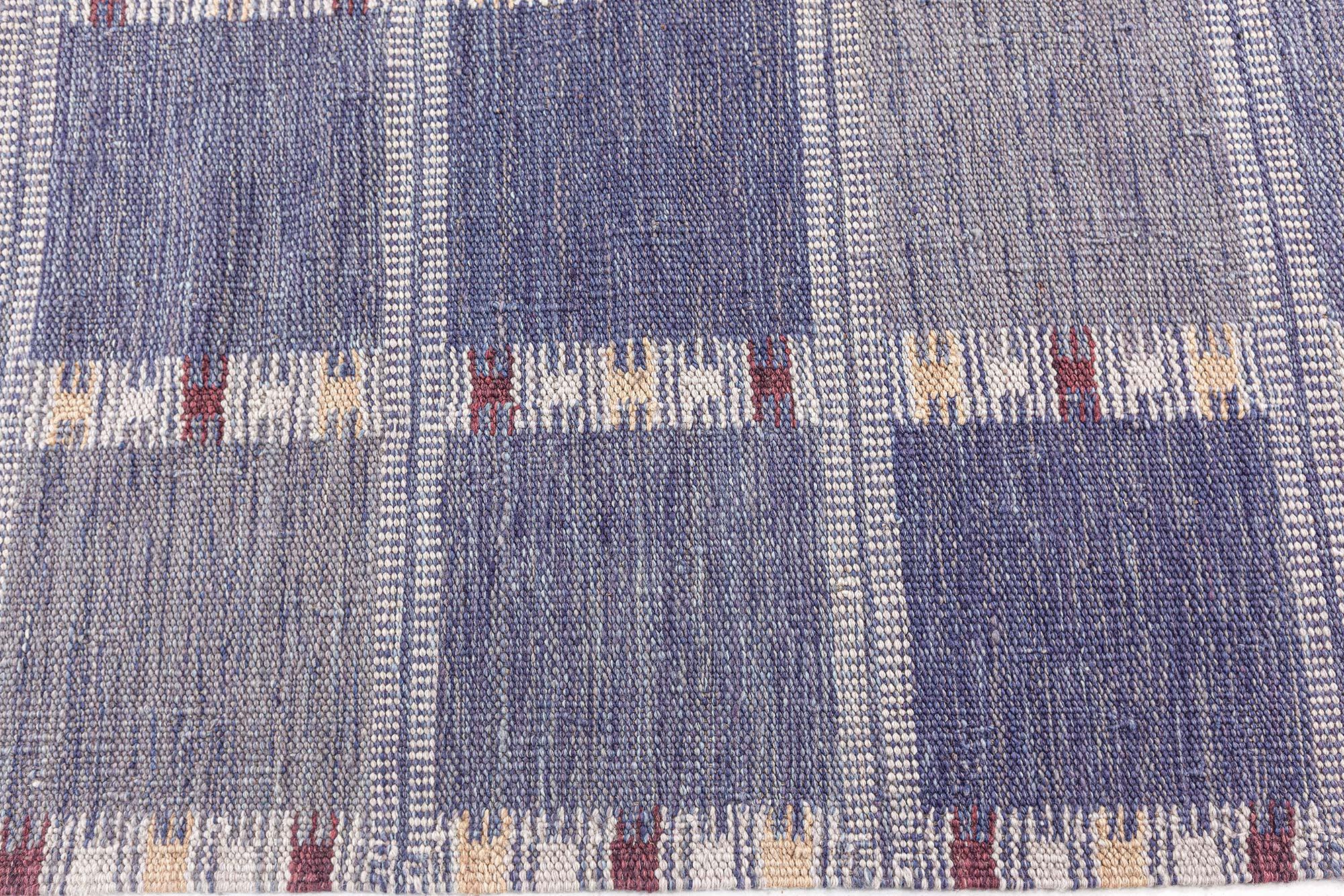 Scandinavo moderno Tappeto svedese extra large in lana a trama piatta viola di Doris Leslie Blau in vendita
