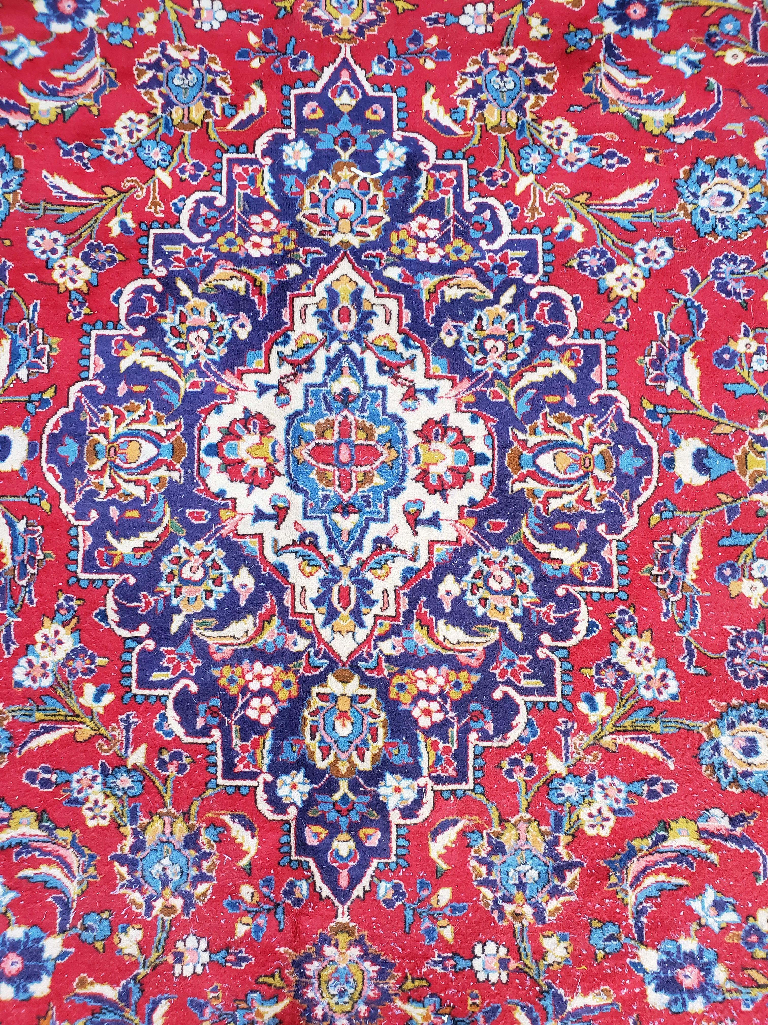 Just arrived!! Hard to find!!
What an amazing Tabriz rug from the original collection. Rectangular shape, measuring approximately 13'3