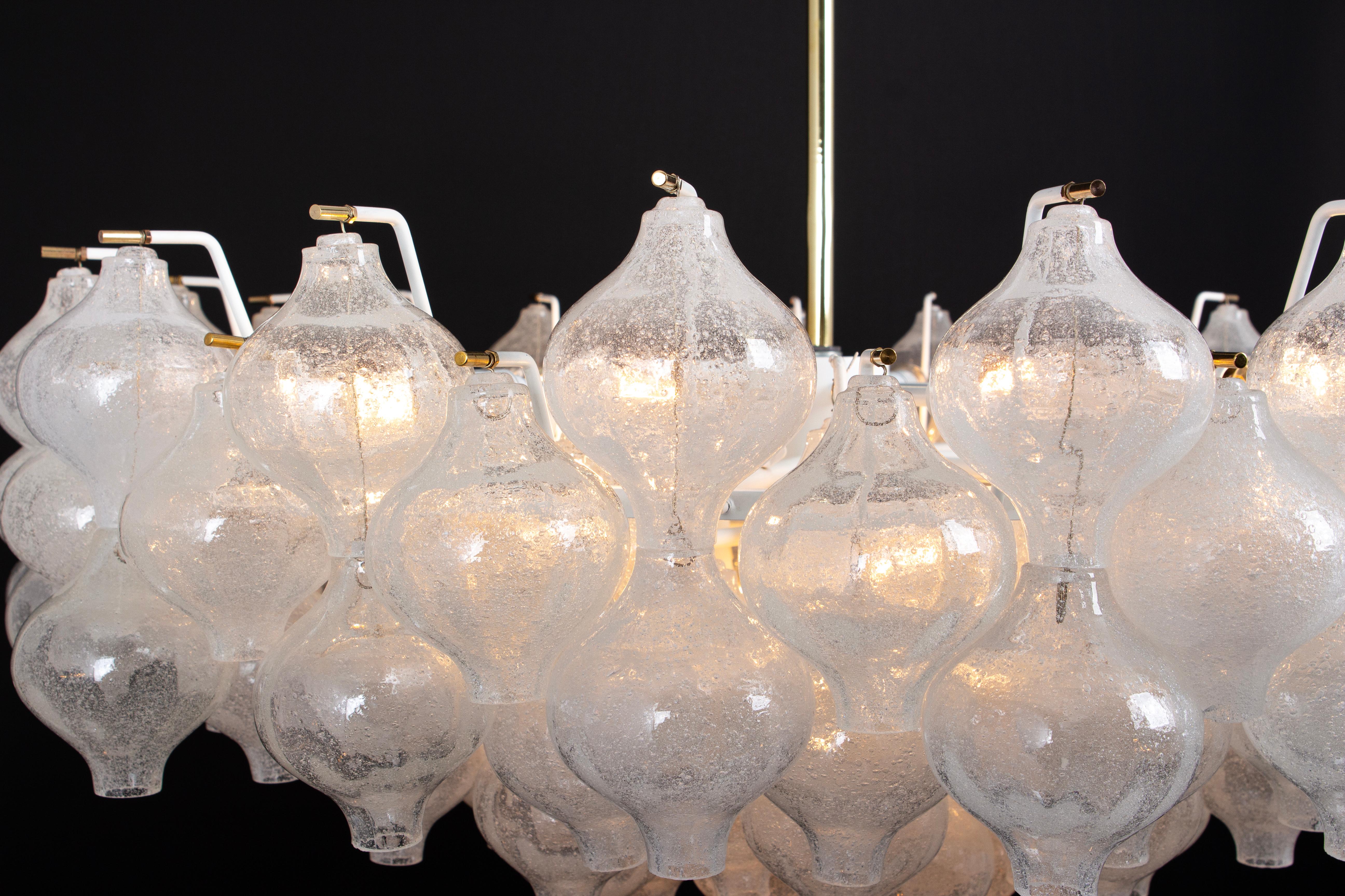 1 of 2 Extra Large Tulipan Glass Chandelier by Kalmar, Austria, 1960s For Sale 12