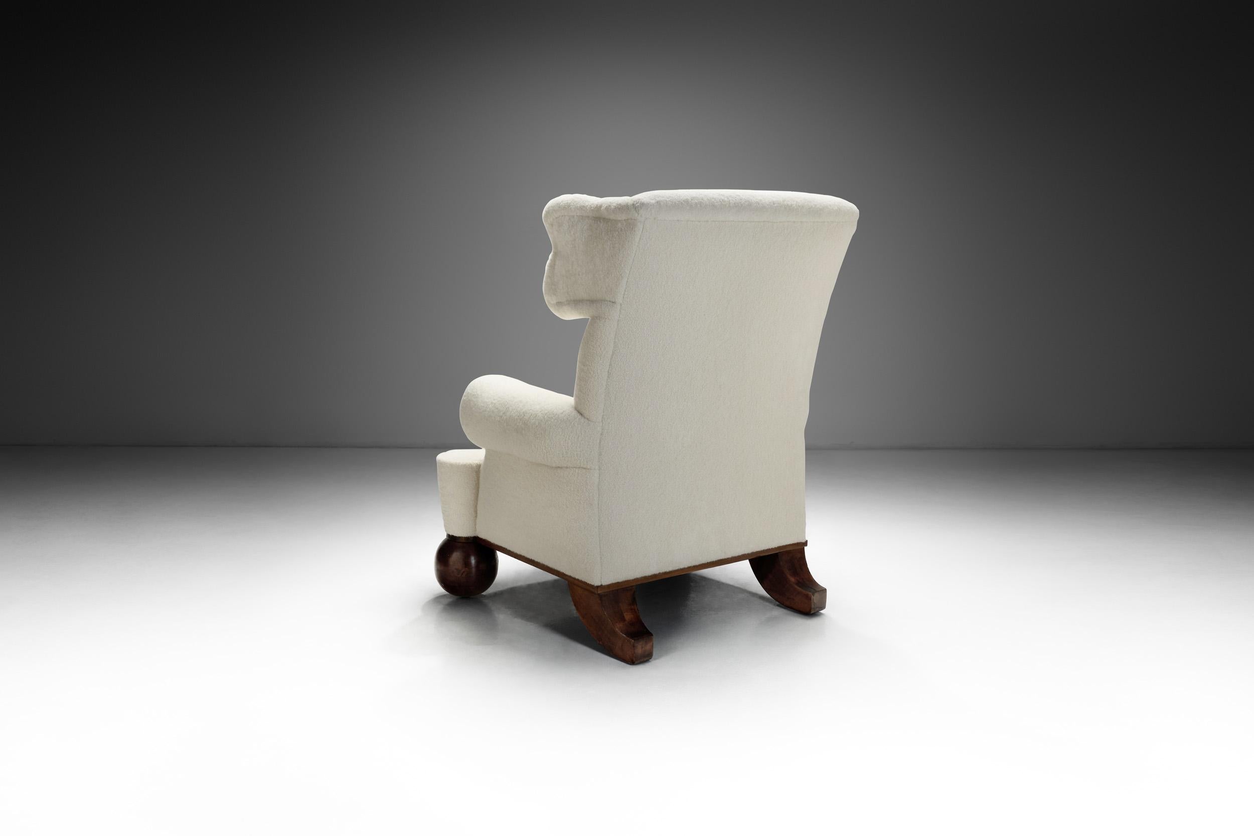 Sillón Wingback Extra Grande Tapizado, Europa Años 40 en Bueno estado para la venta en Utrecht, NL
