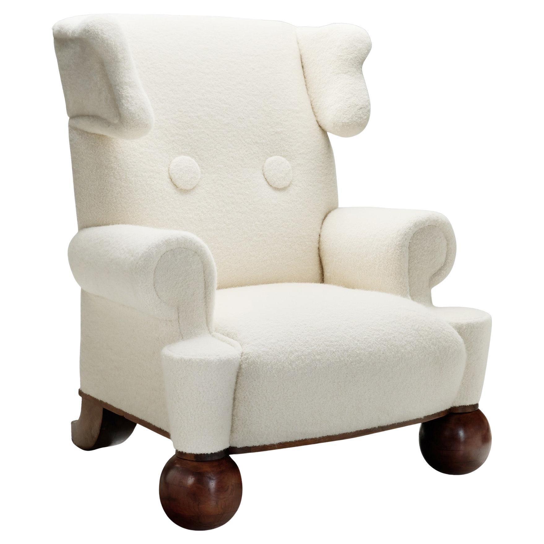 Sillón Wingback Extra Grande Tapizado, Europa Años 40 en venta