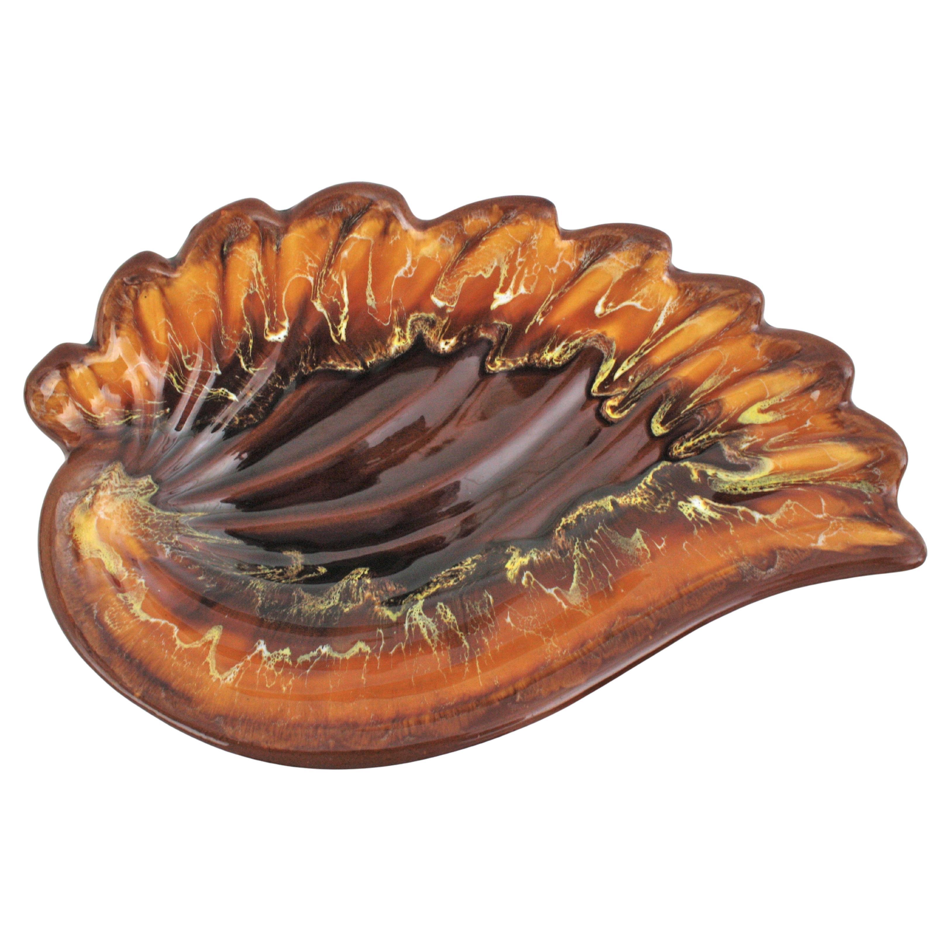 Vallauris AM Extra Large Maiolica Ceramic Scalloped Leaf Platter / Centrotavola
