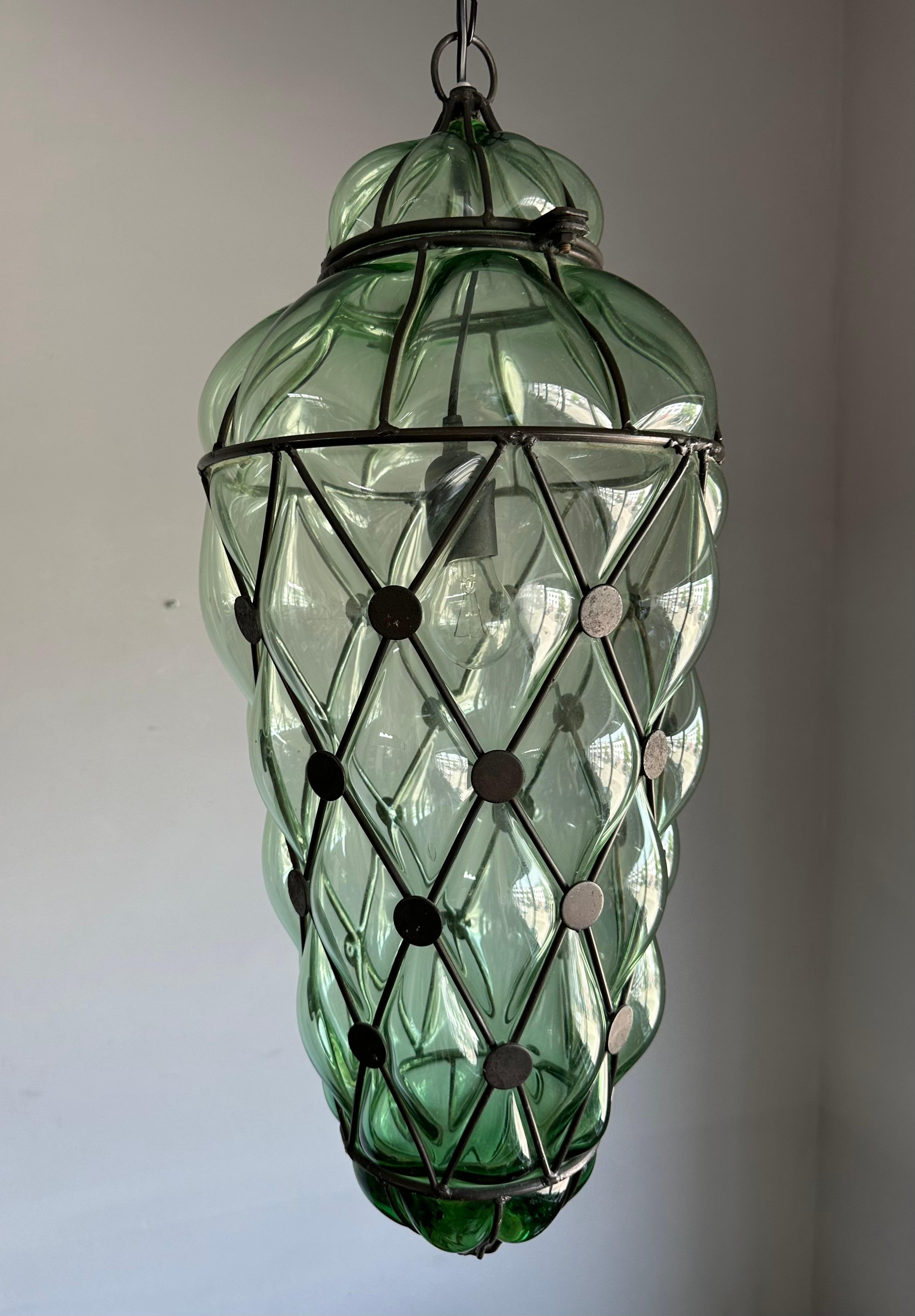 Lampada a sospensione extra large in vetro soffiato a bocca in stile veneziano con struttura in metallo in vendita 8