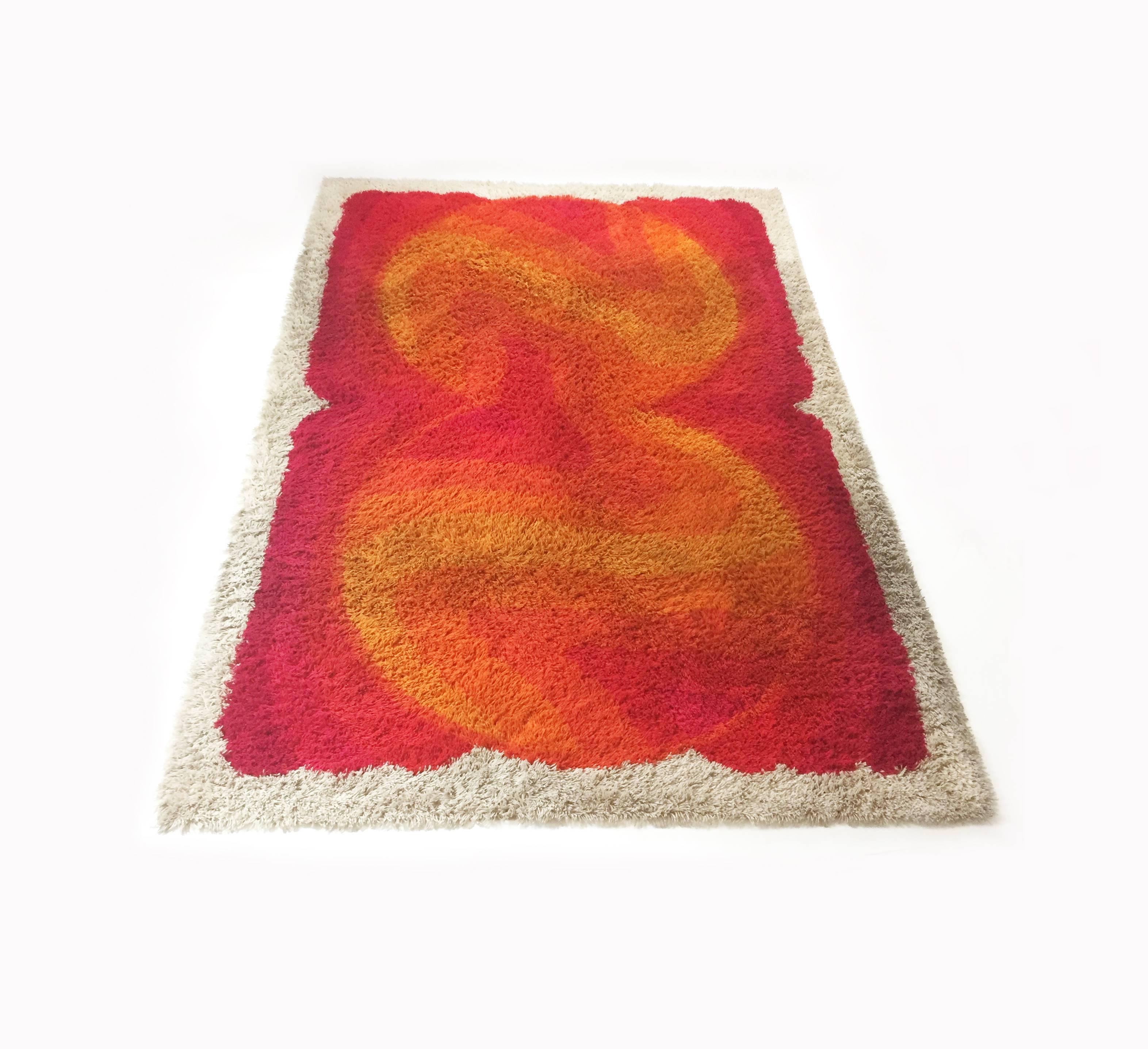 bright colored outdoor rugs
