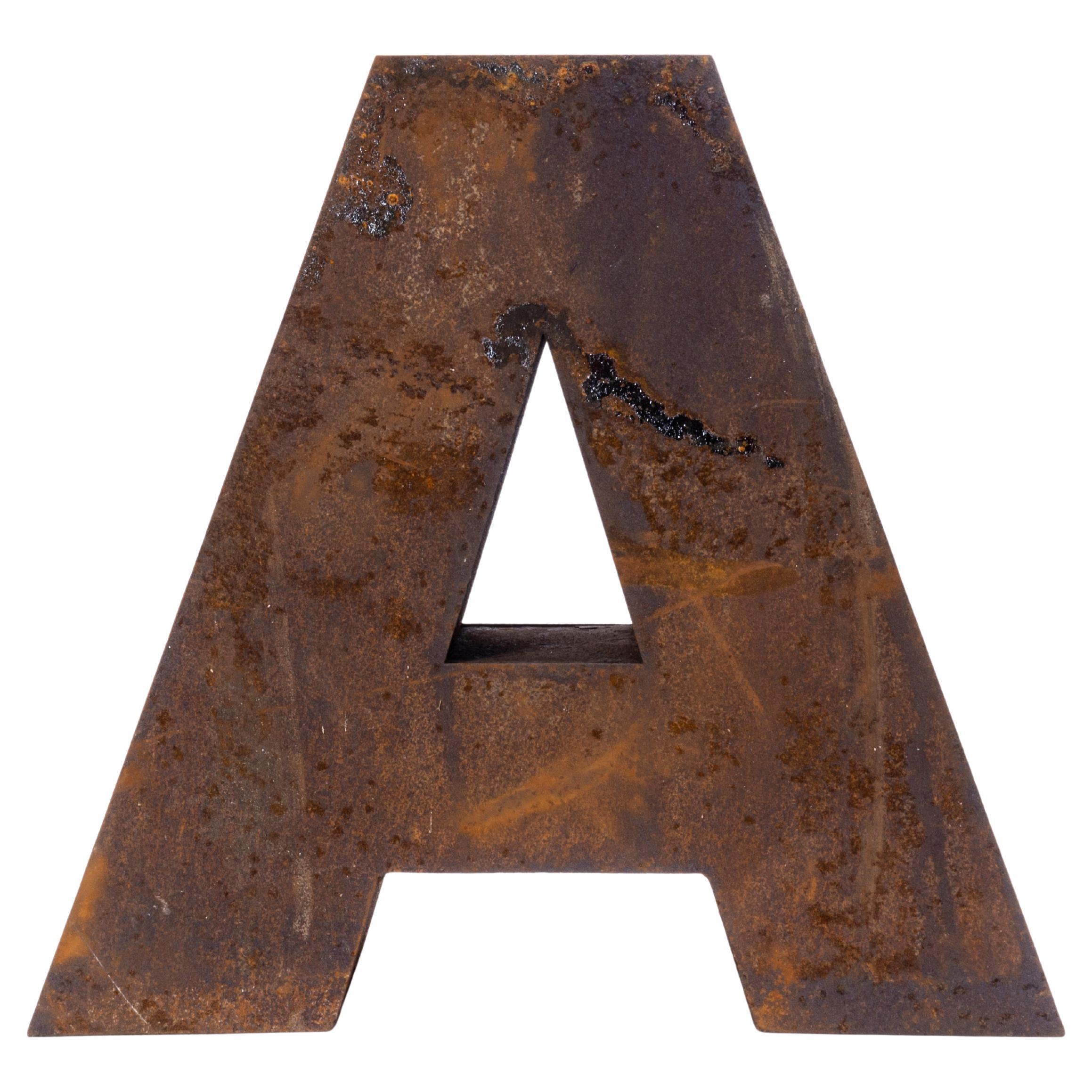 Extragroßer signierter Vintage-Schriftzug „A“ im Angebot