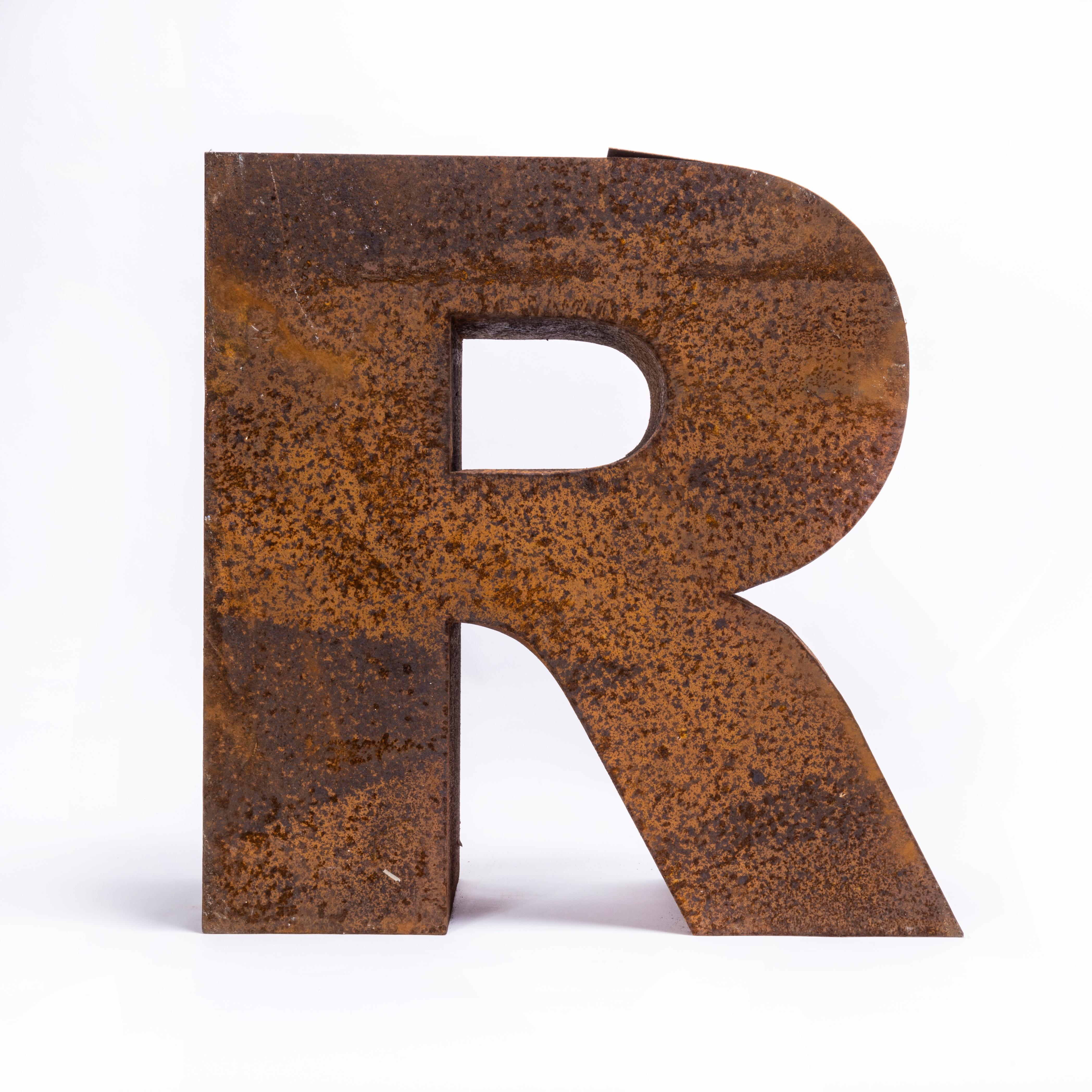 Extra Large Vintage Signage Letter 'R' For Sale at 1stDibs