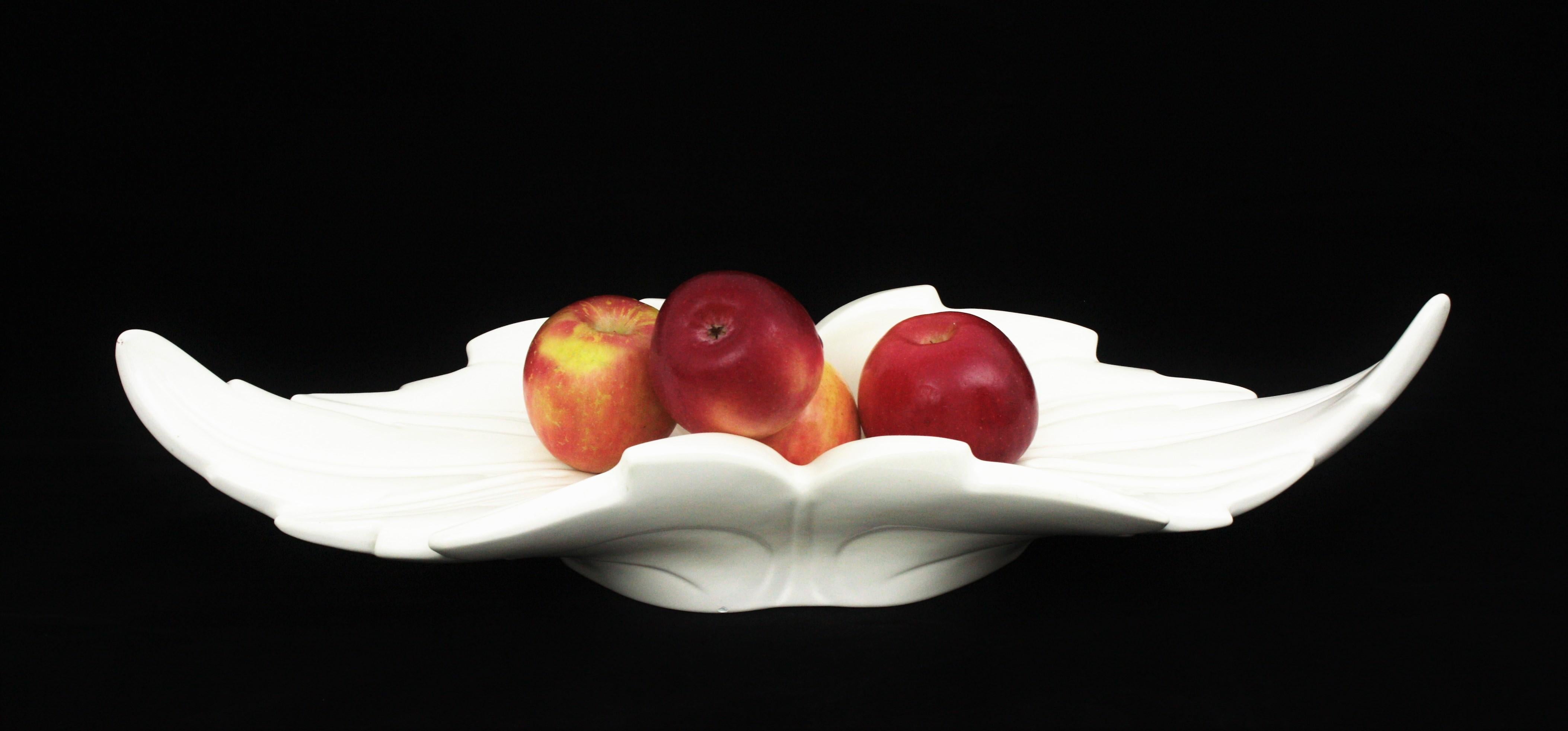 large white centerpiece bowl