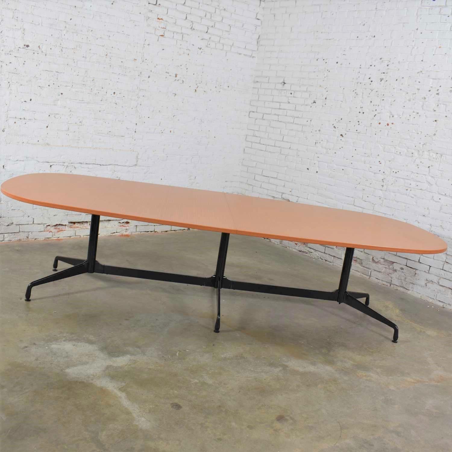 Extra Long Segmented Base Elliptical Table by Eames for Herman Miller 3
