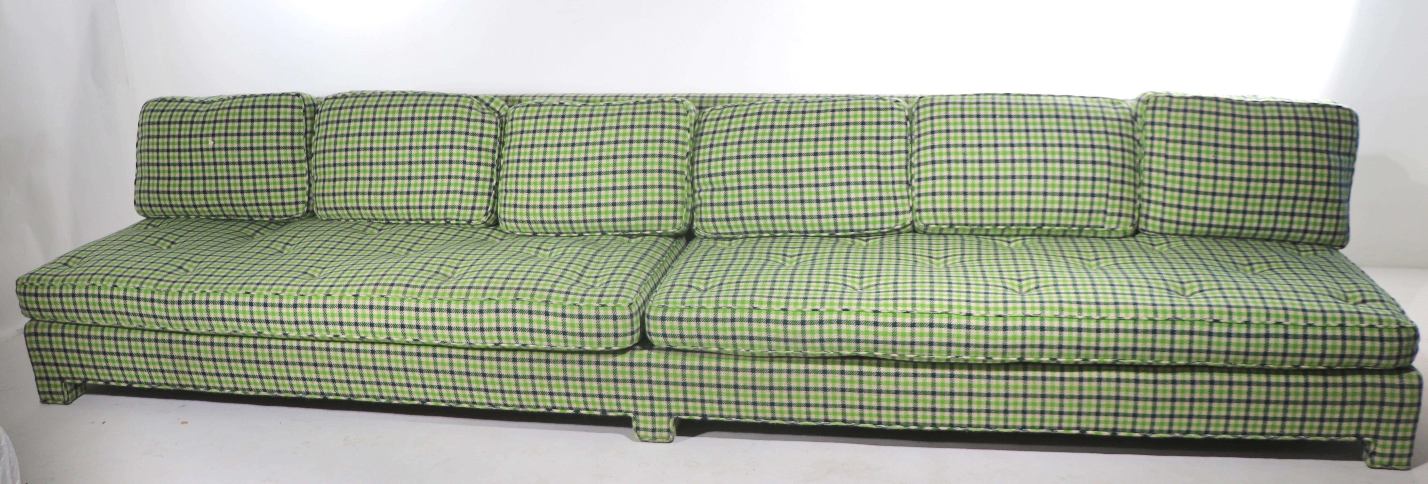 Upholstery Extra Long 1970’s Bench Sofa by Thomas De Ángelis 