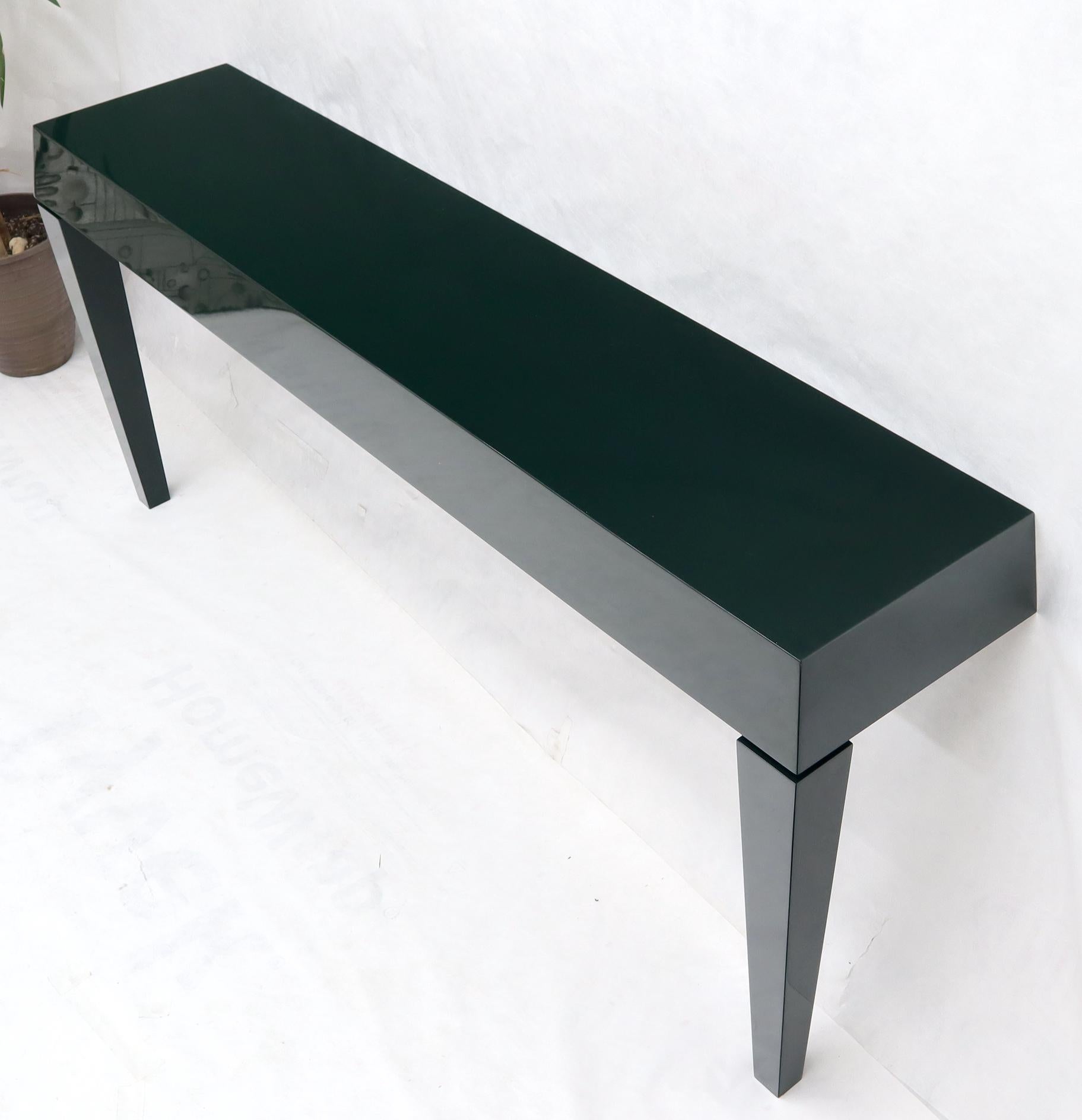 green entry table