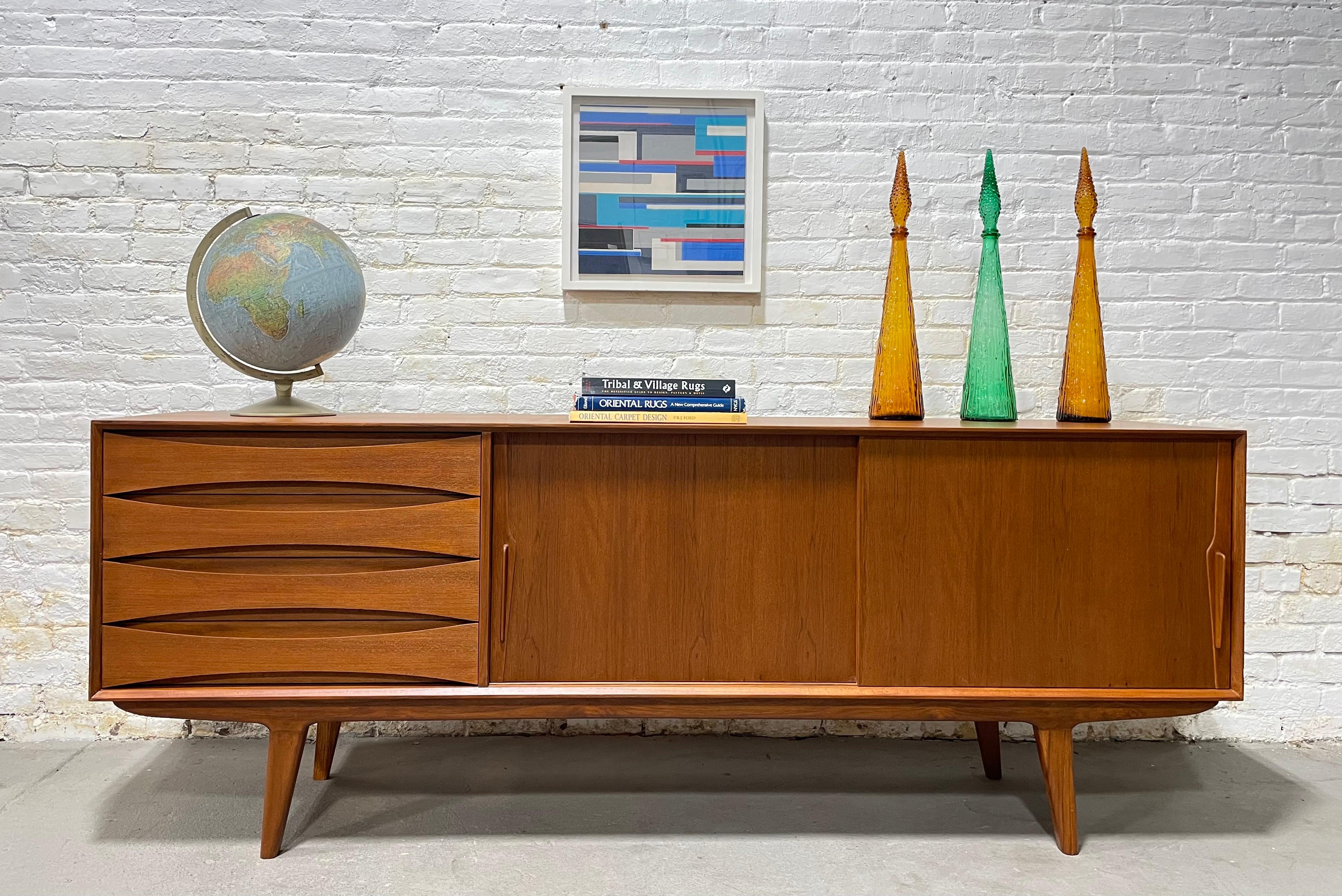 Extra LONG + Handsome Mid Century Modern styled Teak CREDENZA / Sideboard  For Sale 7