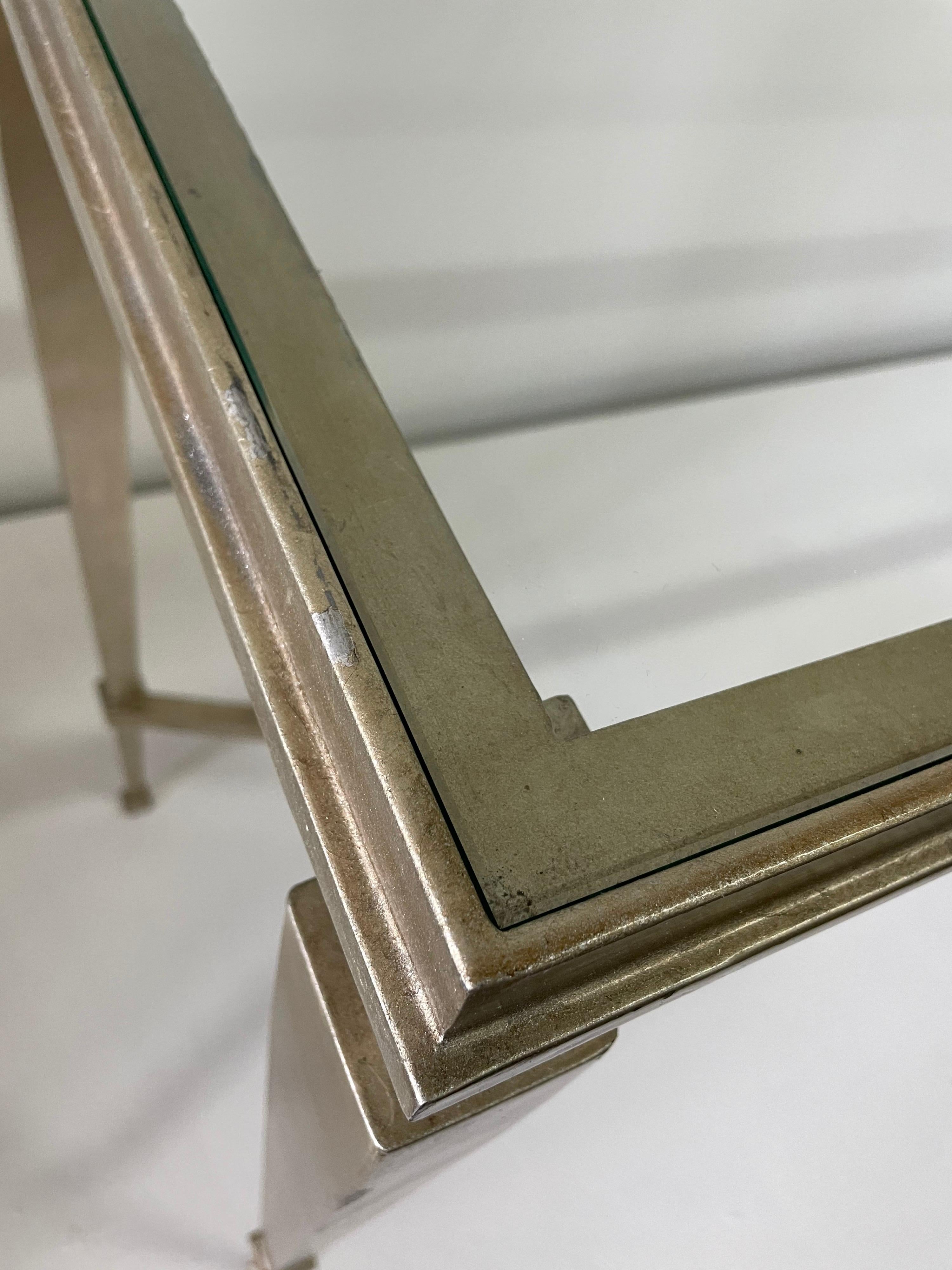 Table console française très longue en acier doré en vente 5