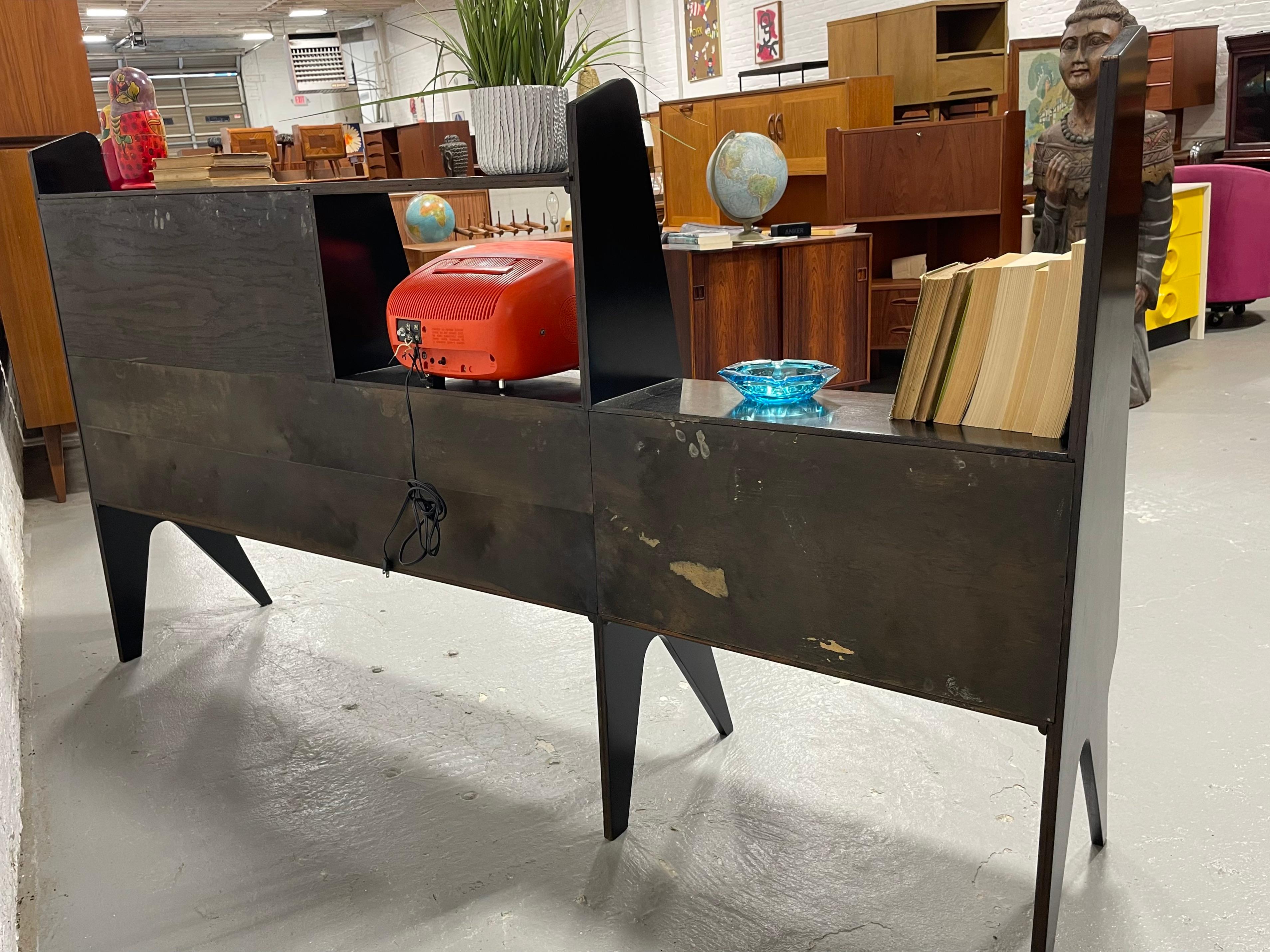 Extra Long Italian Mid-Century Modern Wall Unit + Bar, c. 1960s, Gil Ponti style For Sale 9